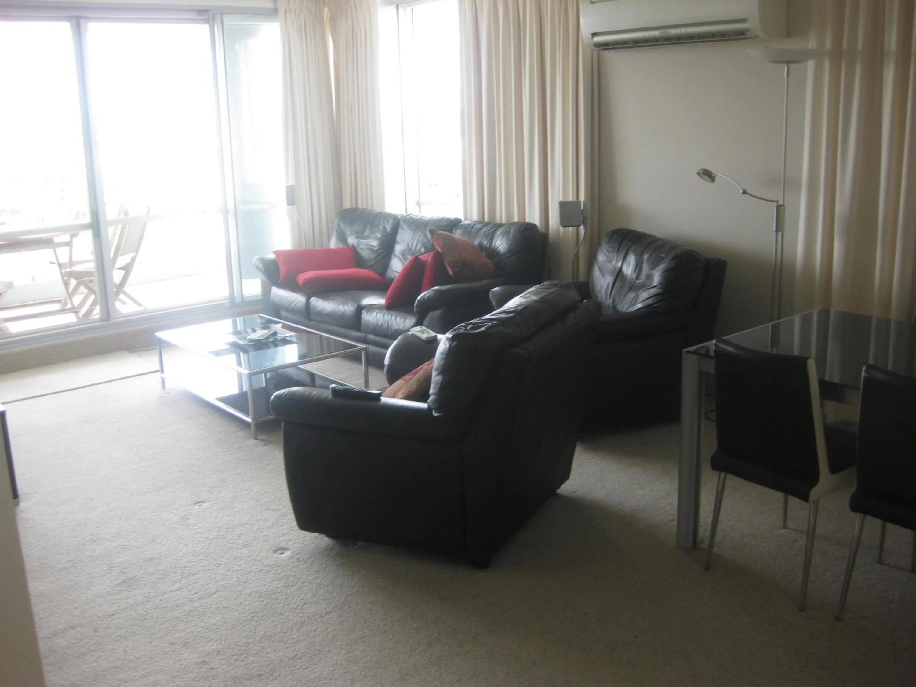 Day in Fairthorpe Apartments