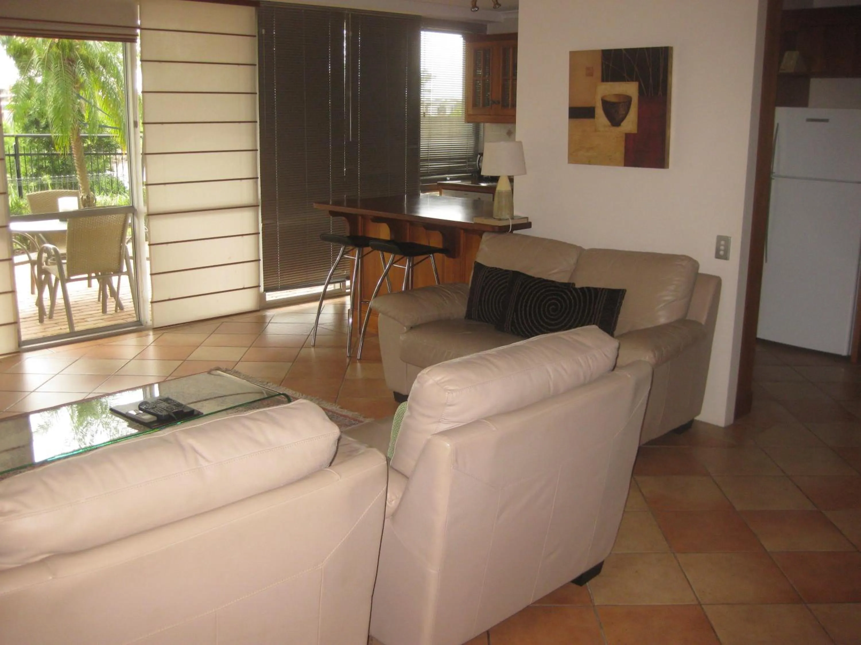 Day in Fairthorpe Apartments