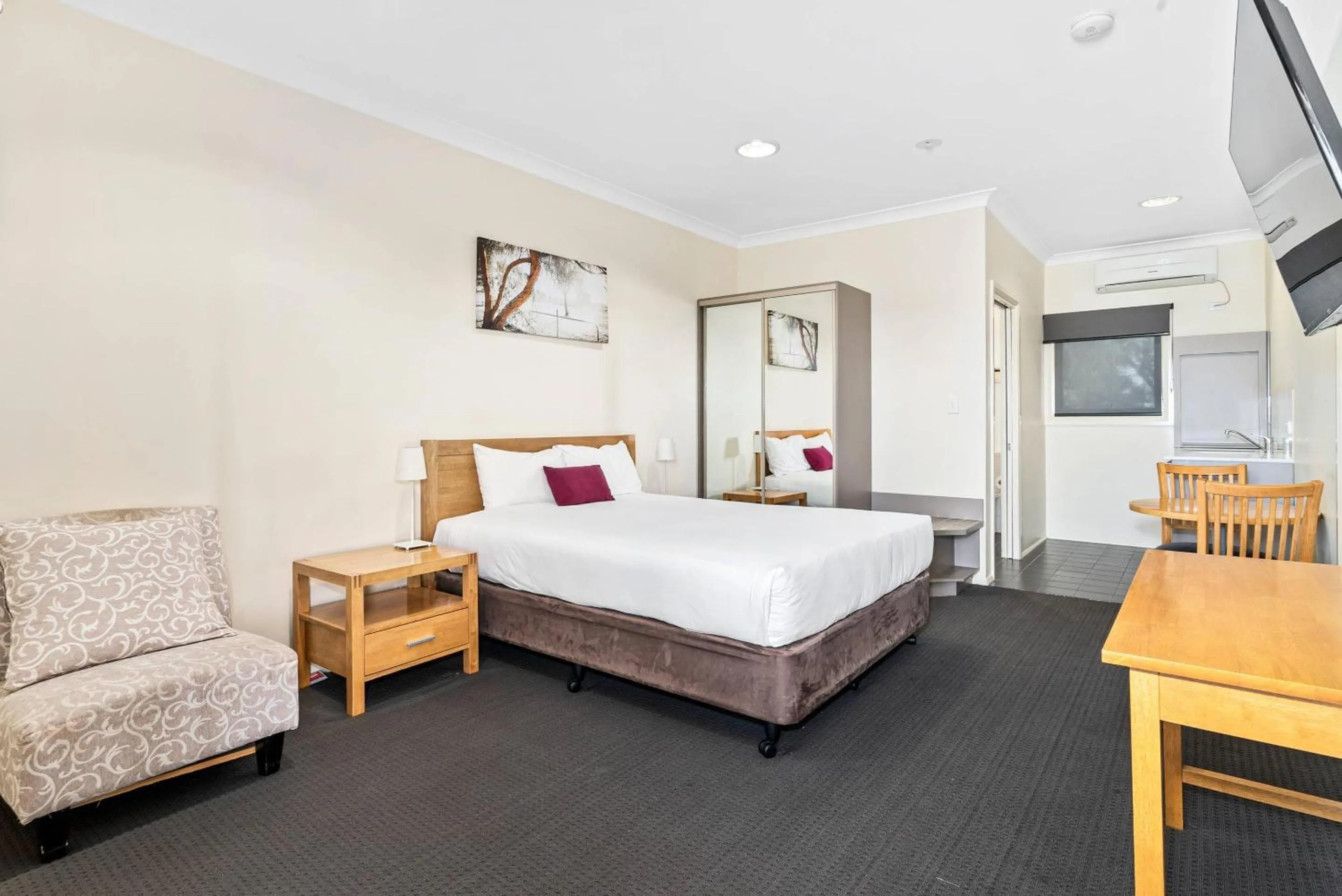 Bedroom, Bed in Comfort Inn Bishops Lodge