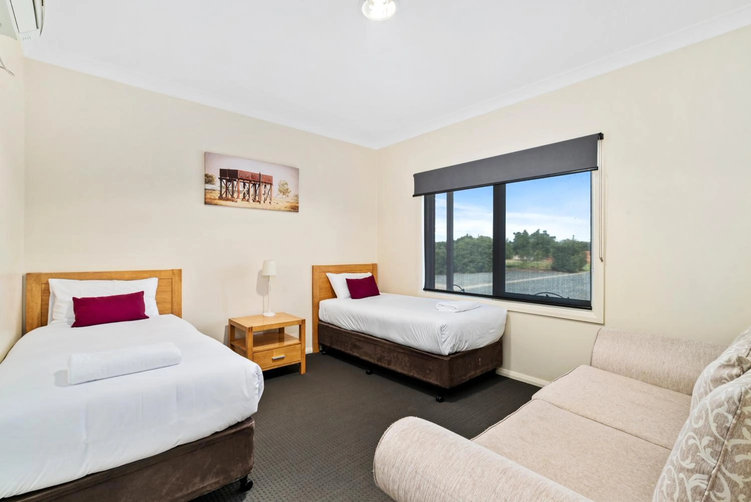 Bed in Comfort Inn Bishops Lodge