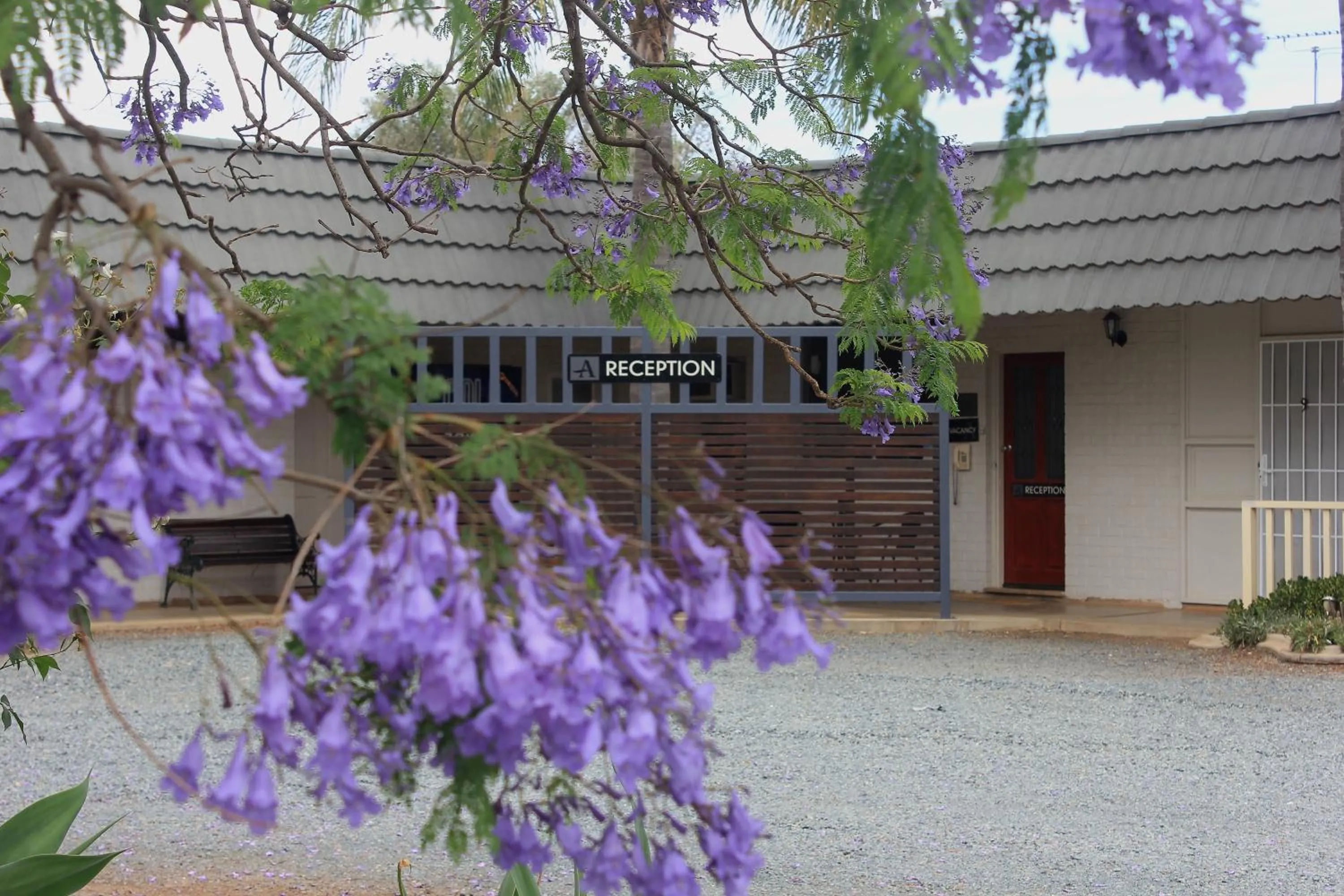 Property building in Aromet Motor Inn