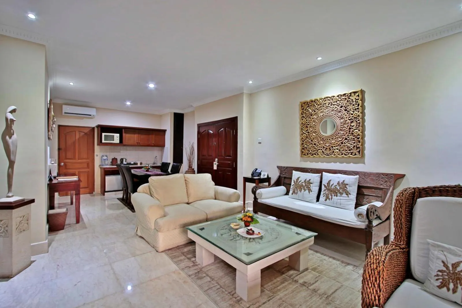 Living room in The Jayakarta Bali Beach Resort