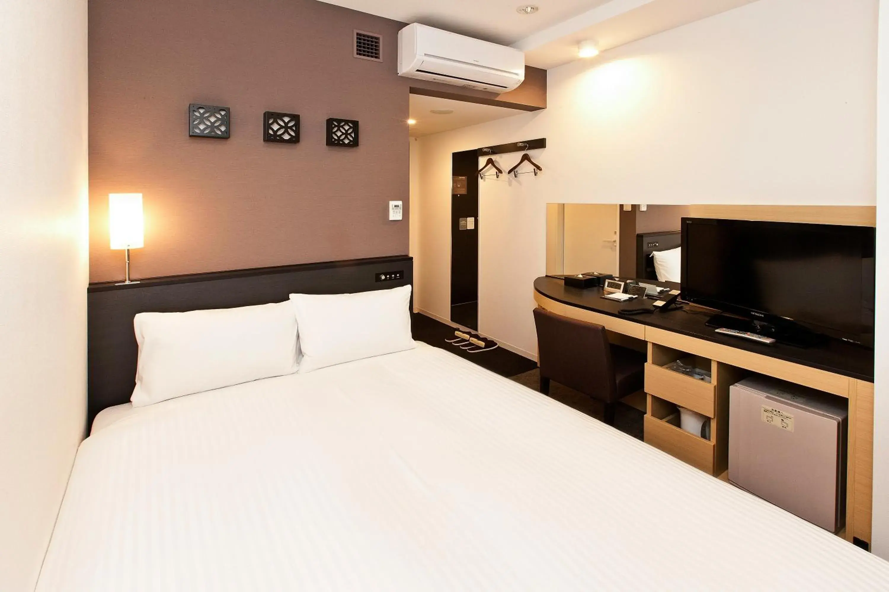 Double Room - Non-Smoking(1 Adults) in Sotetsu Fresa Inn Nihombashi-Ningyocho Double Room - Non-Smoking(1 Adults) in Sotetsu Fresa Inn Nihombashi-Ningyocho