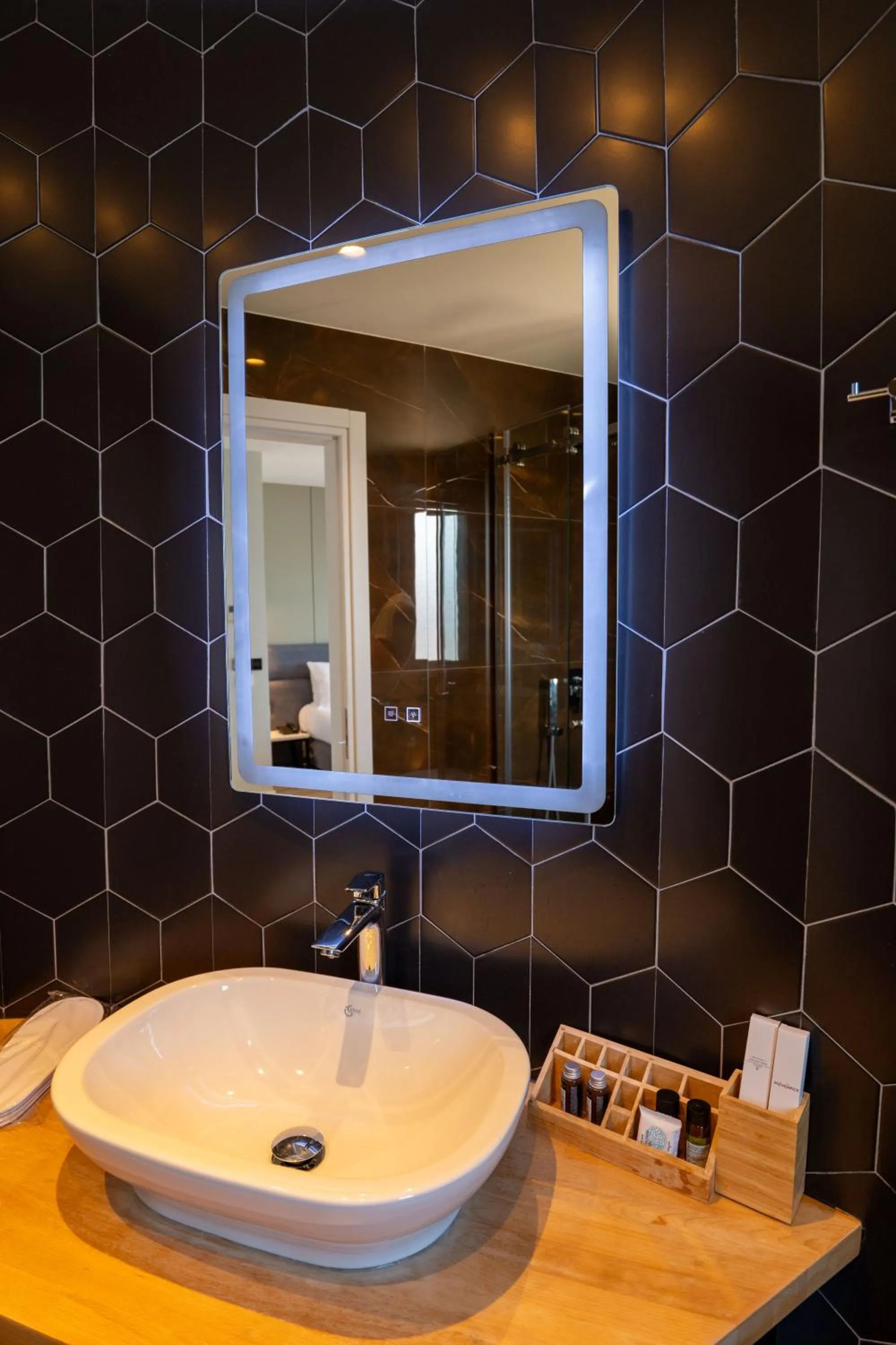 Bathroom in Hotel Teuta