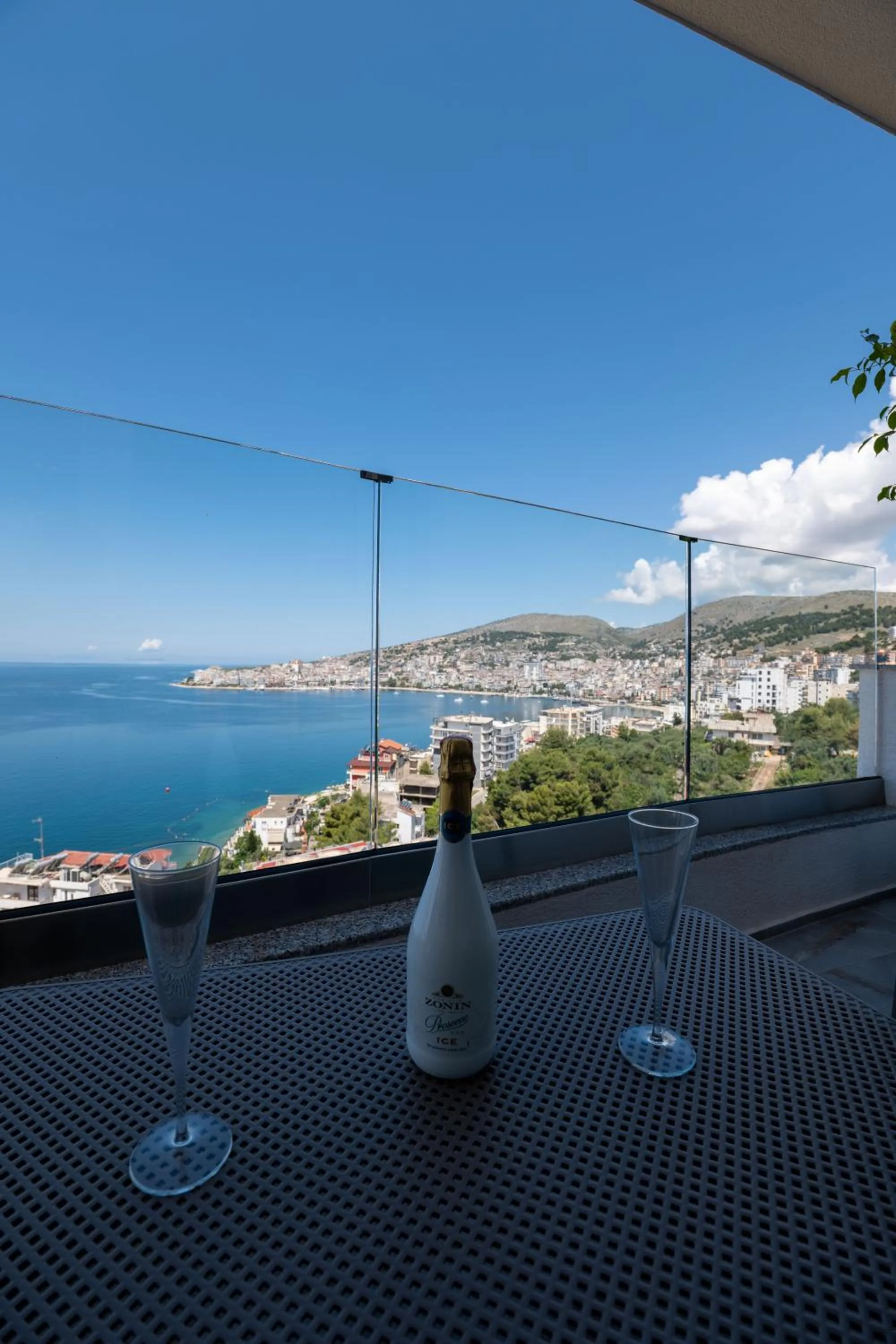 Sea view in Hotel Teuta