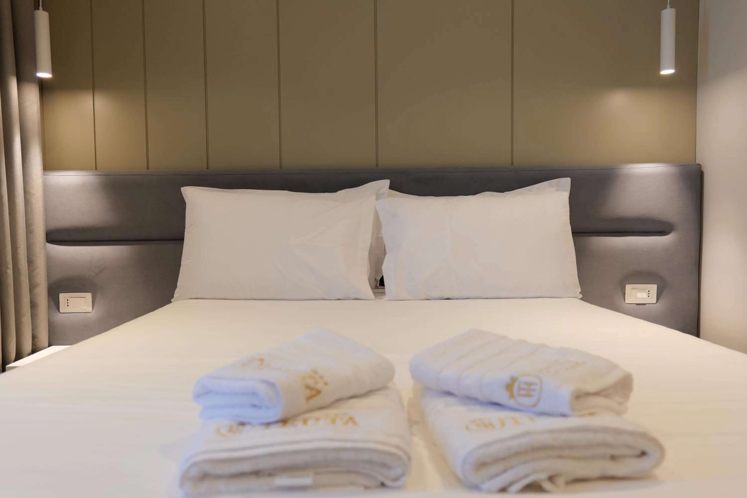 Bedroom, Bed in Hotel Teuta