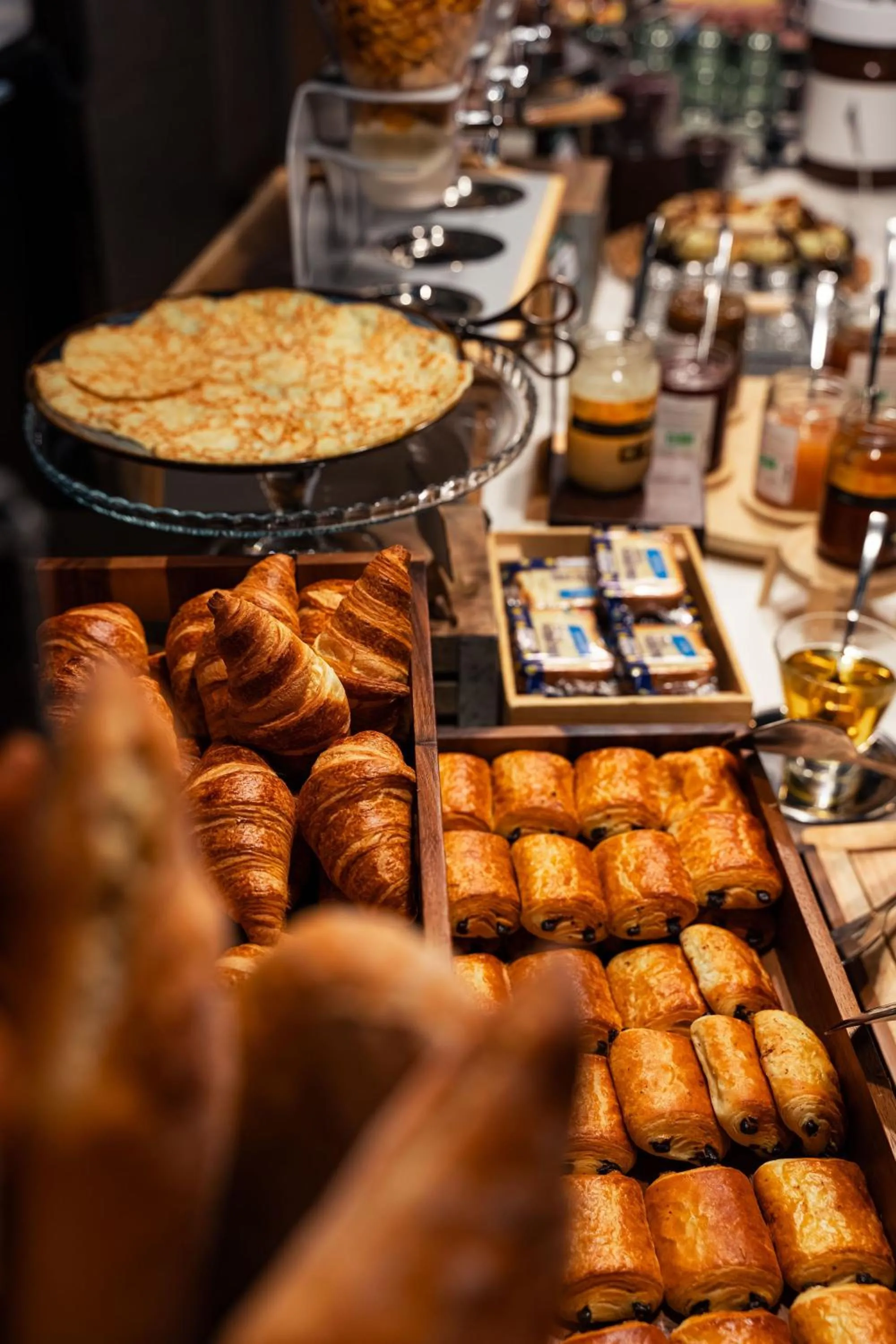 Breakfast in BRIT HOTEL - RESTAURANT Saint-Brieuc Langueux