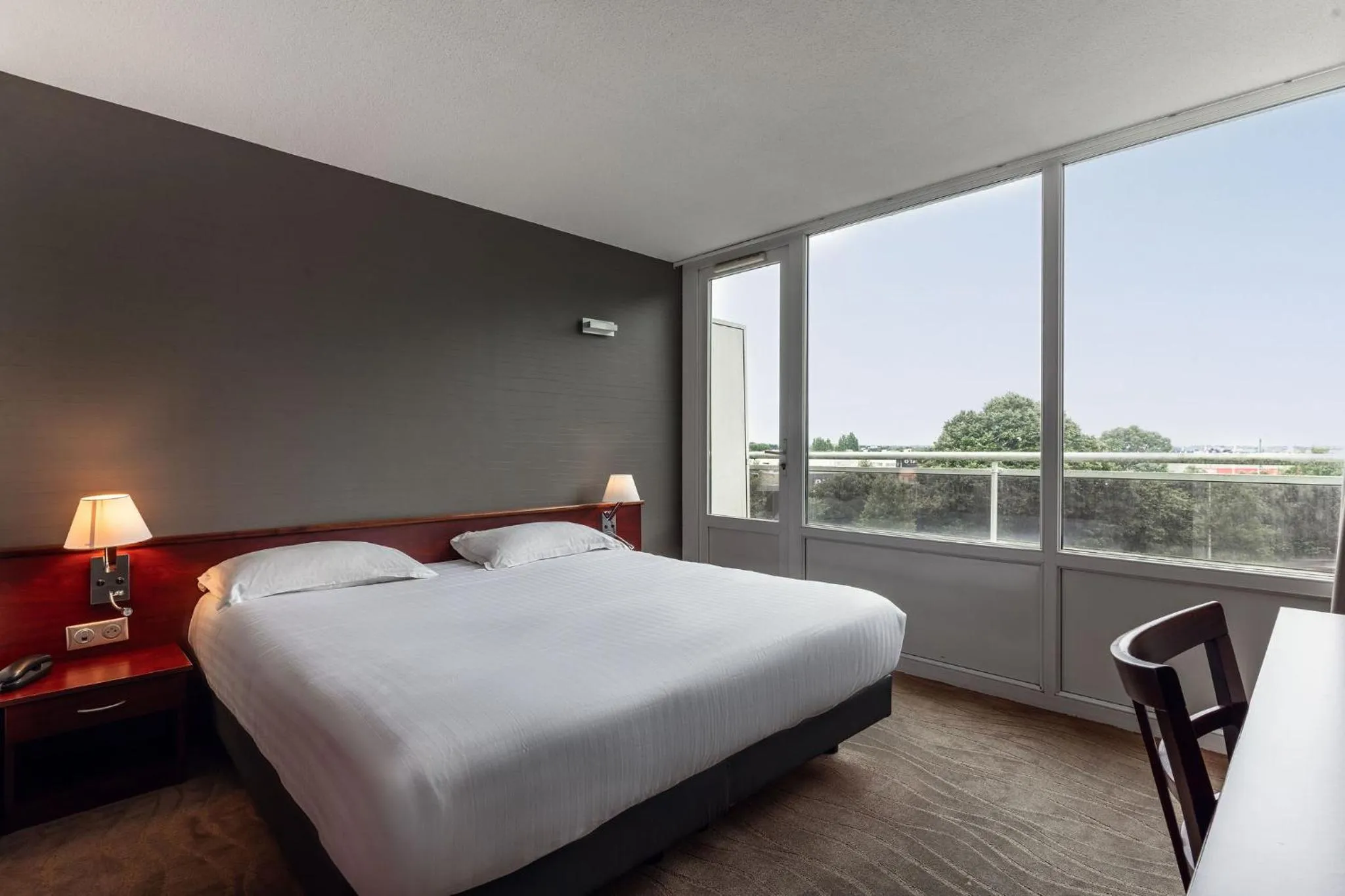 Bed in BRIT HOTEL - RESTAURANT Saint-Brieuc Langueux