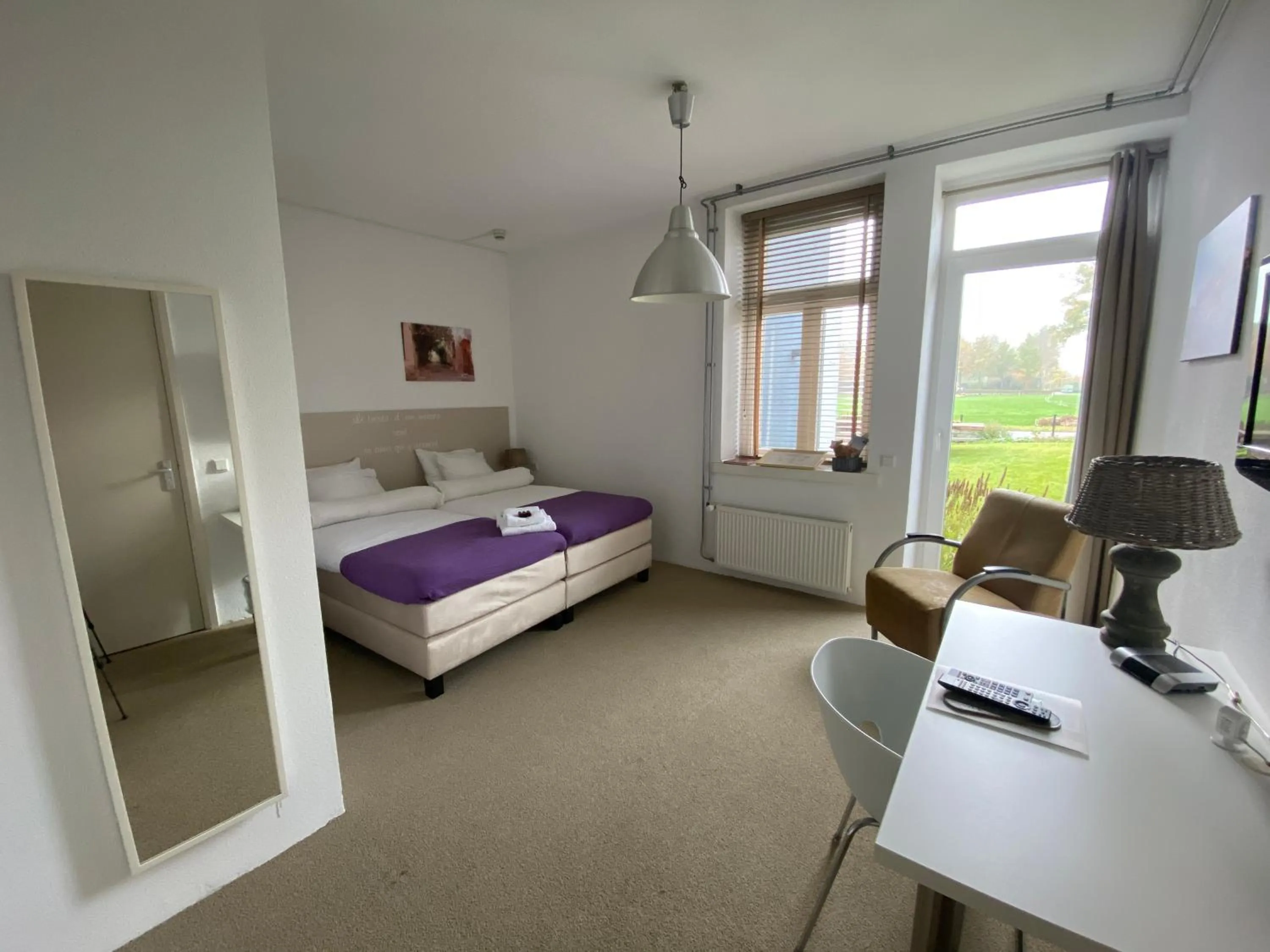 Photo of the whole room, Bed in De Slaapfabriek vakantiehuis en trainingslocatie