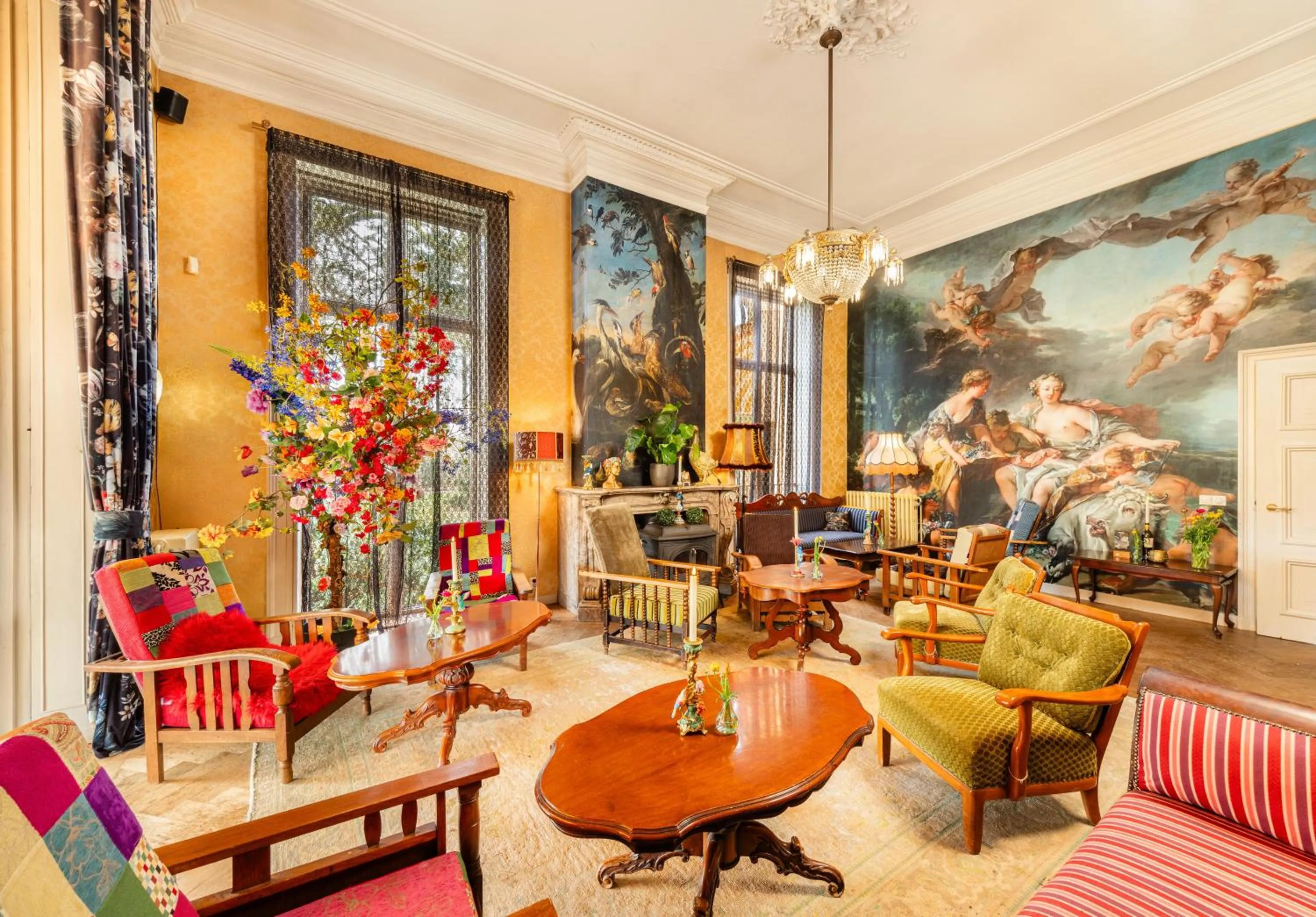 Communal lounge/ TV room in Hotel Gaia