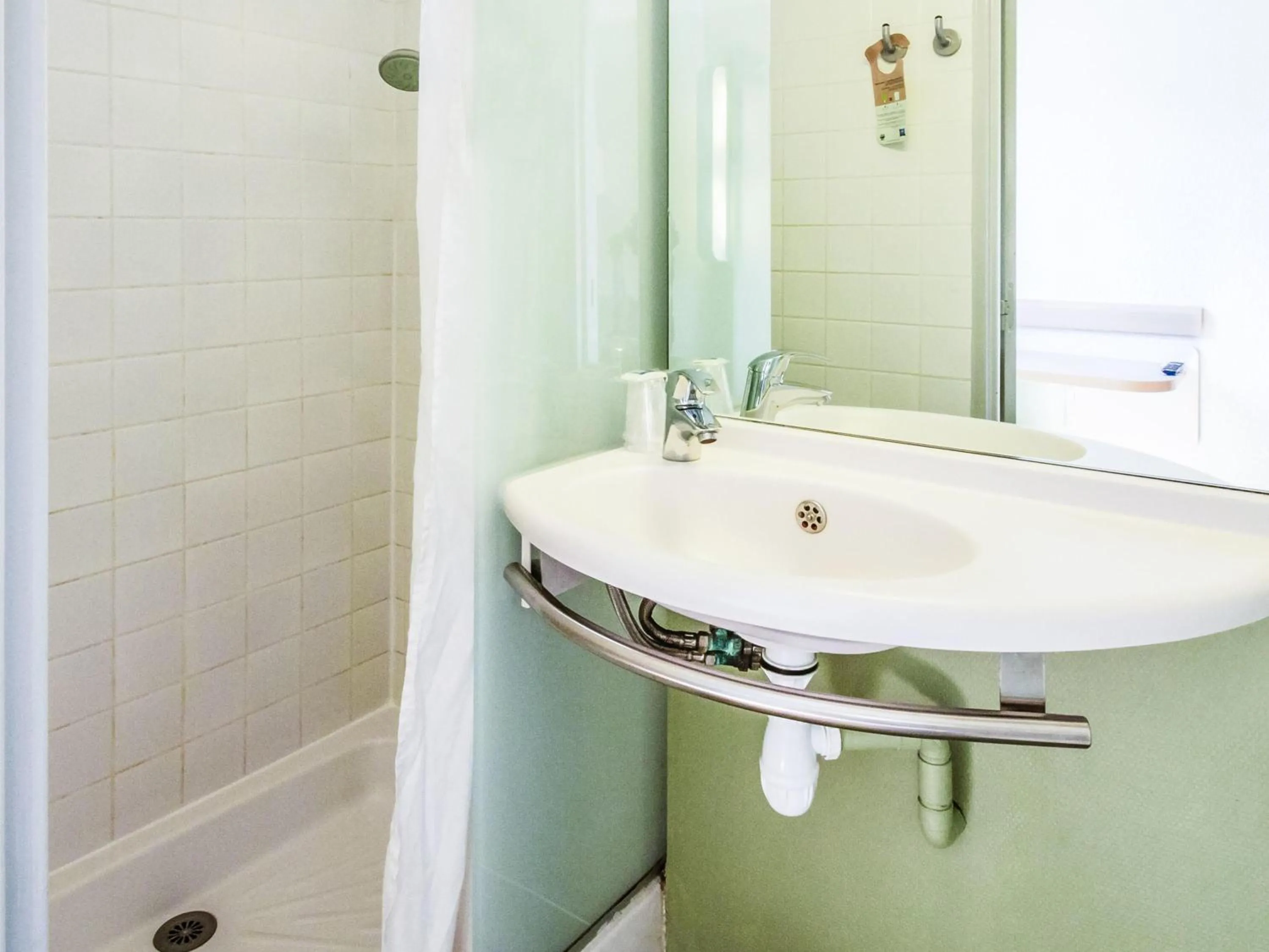 Bedroom in Ibis budget Périgueux