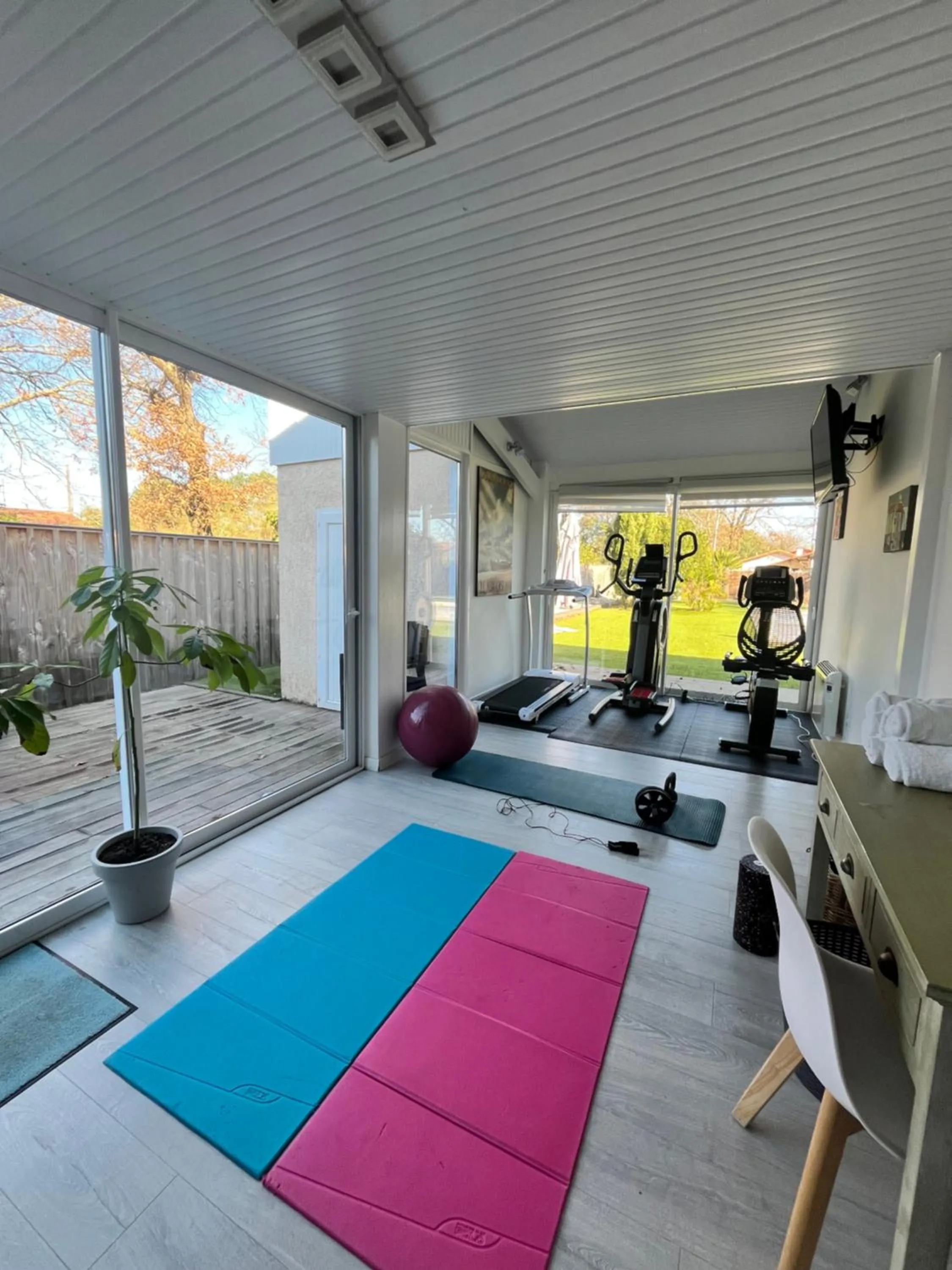 Fitness centre/facilities in La Villa Herbert Maison d'hôtes à Andernos