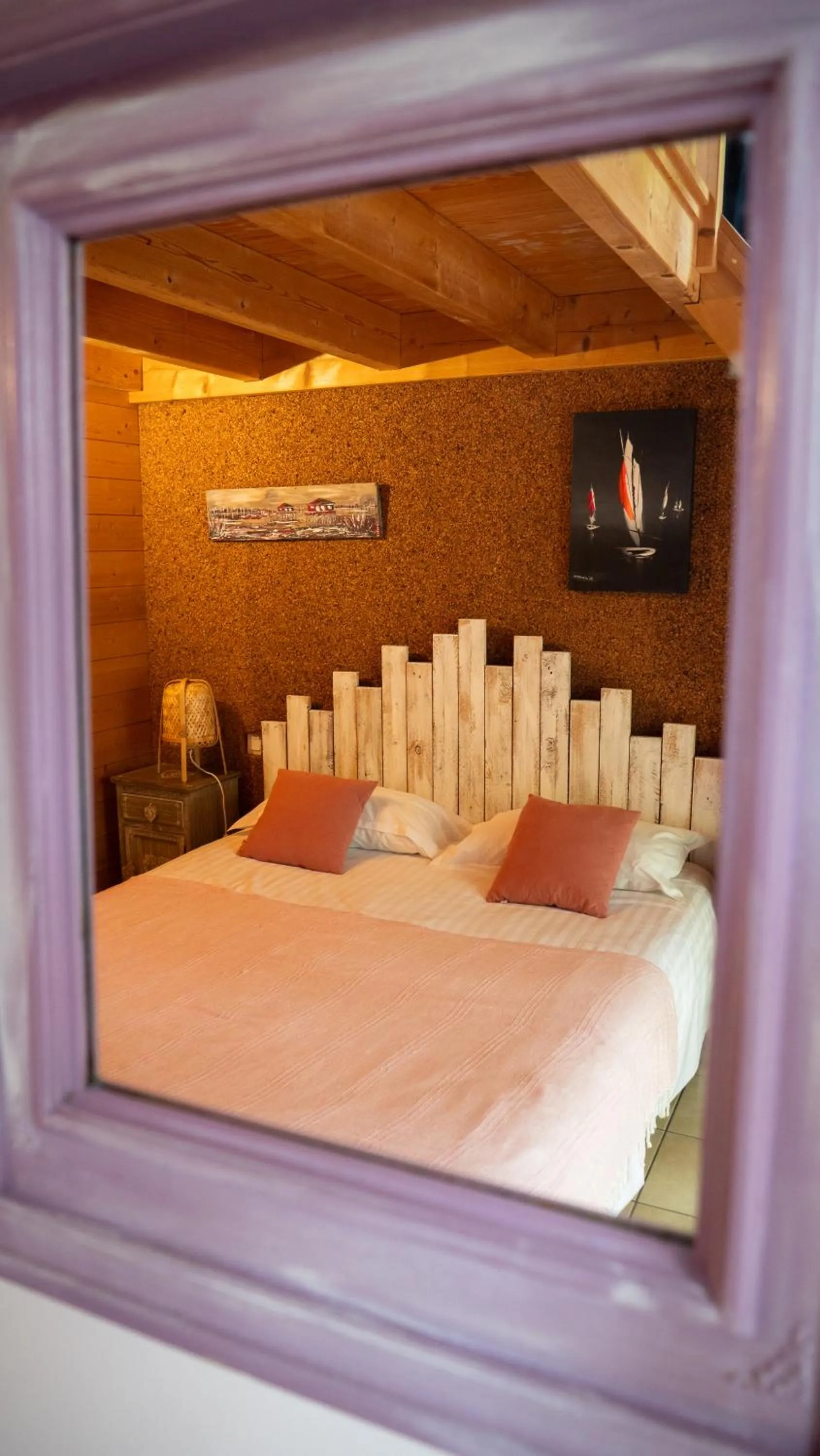 Bed in La Villa Herbert Maison d'hôtes à Andernos