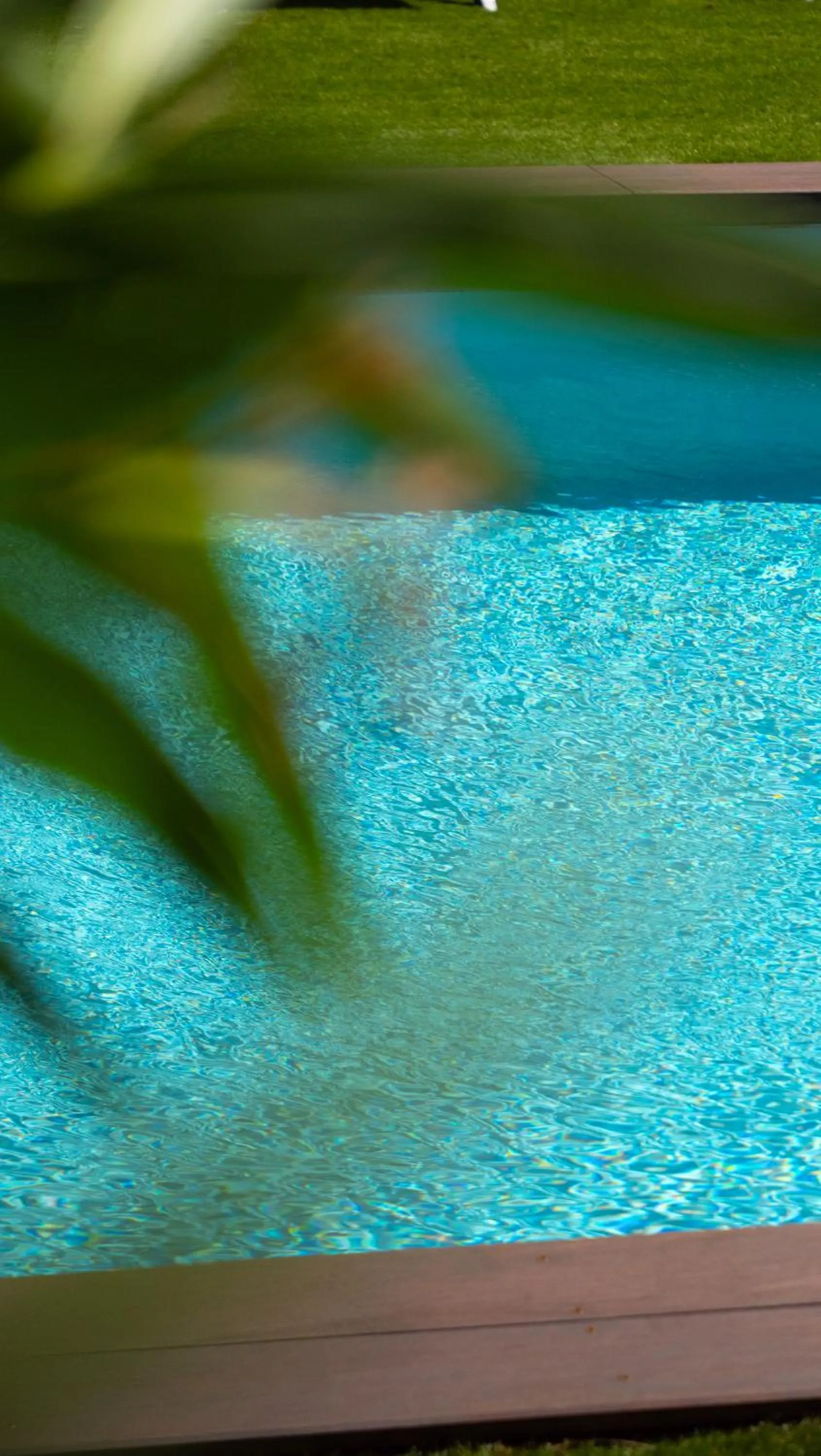 Swimming pool in La Villa Herbert Maison d'hôtes à Andernos