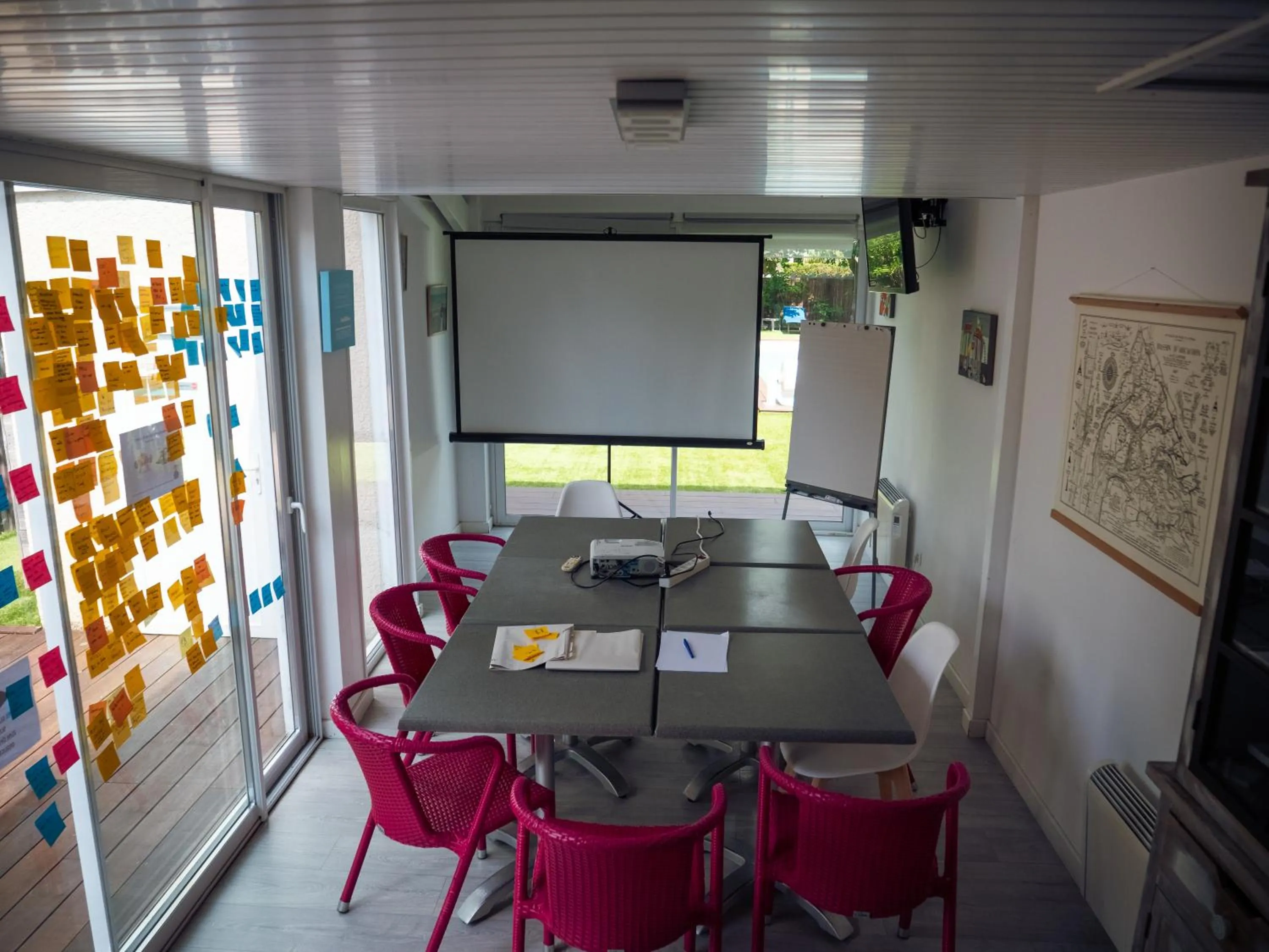 Meeting/conference room in La Villa Herbert Maison d'hôtes à Andernos