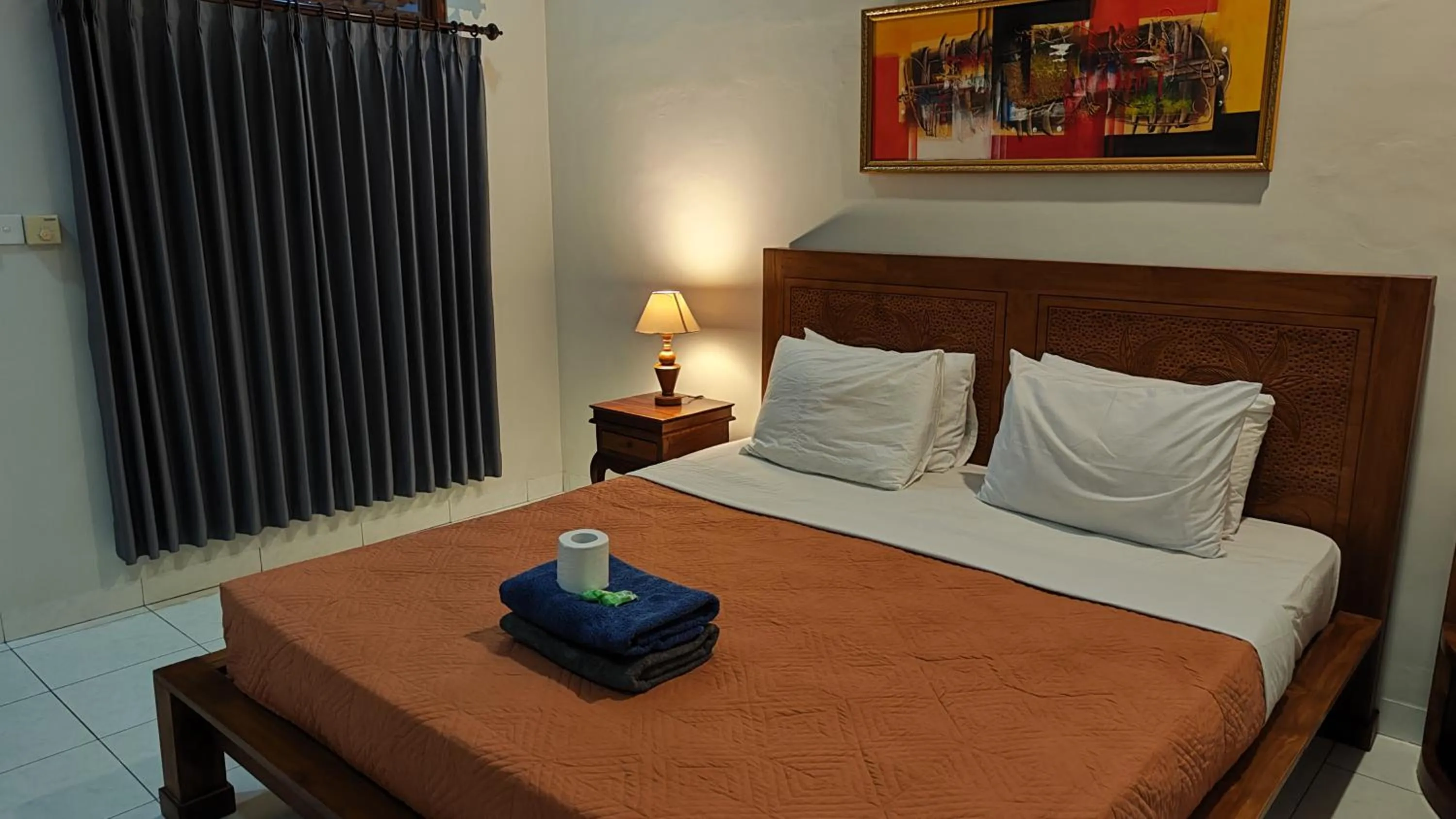 Bedroom, Bed in Swan Inn