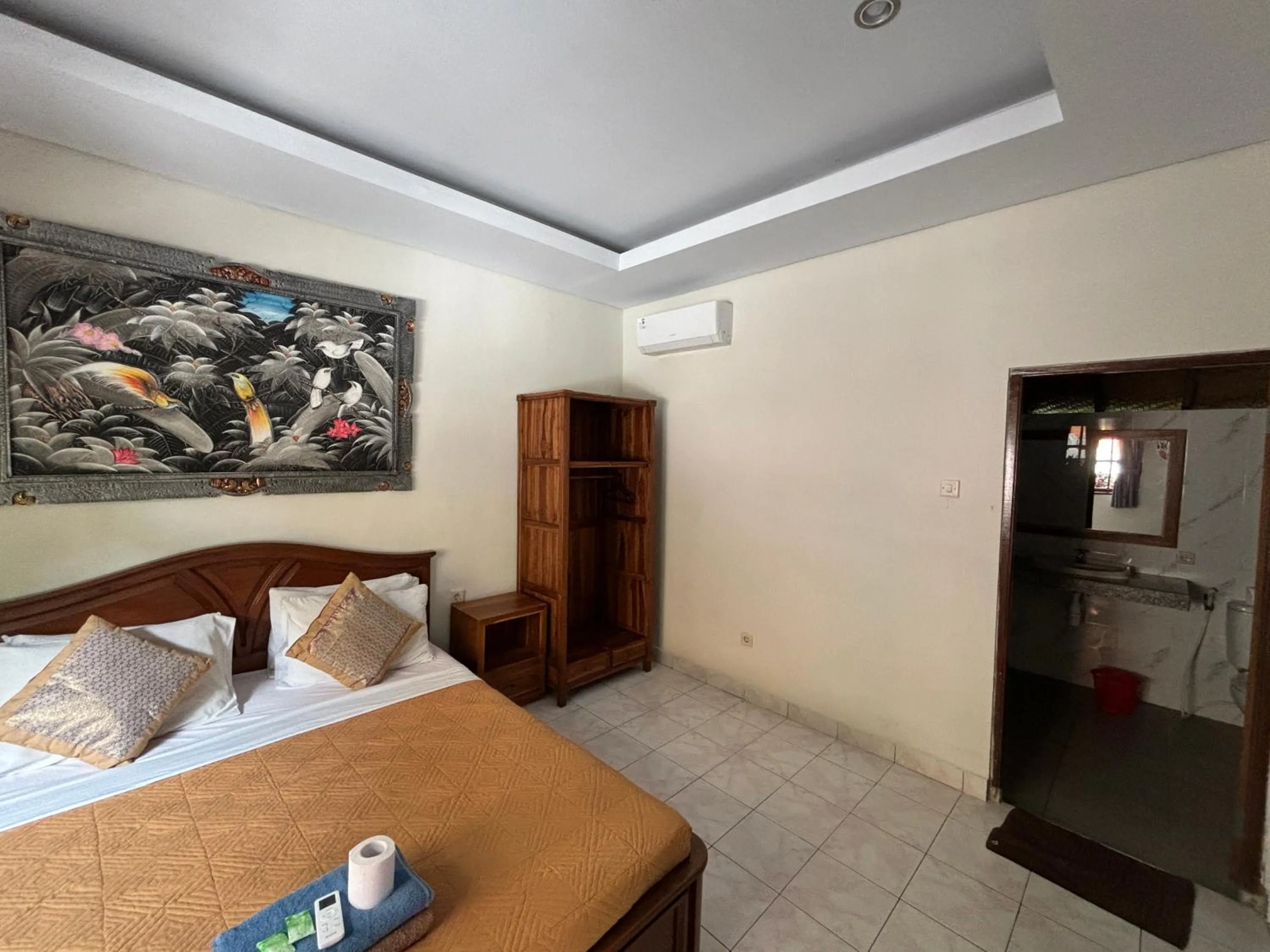 Bedroom, Bed in Swan Inn