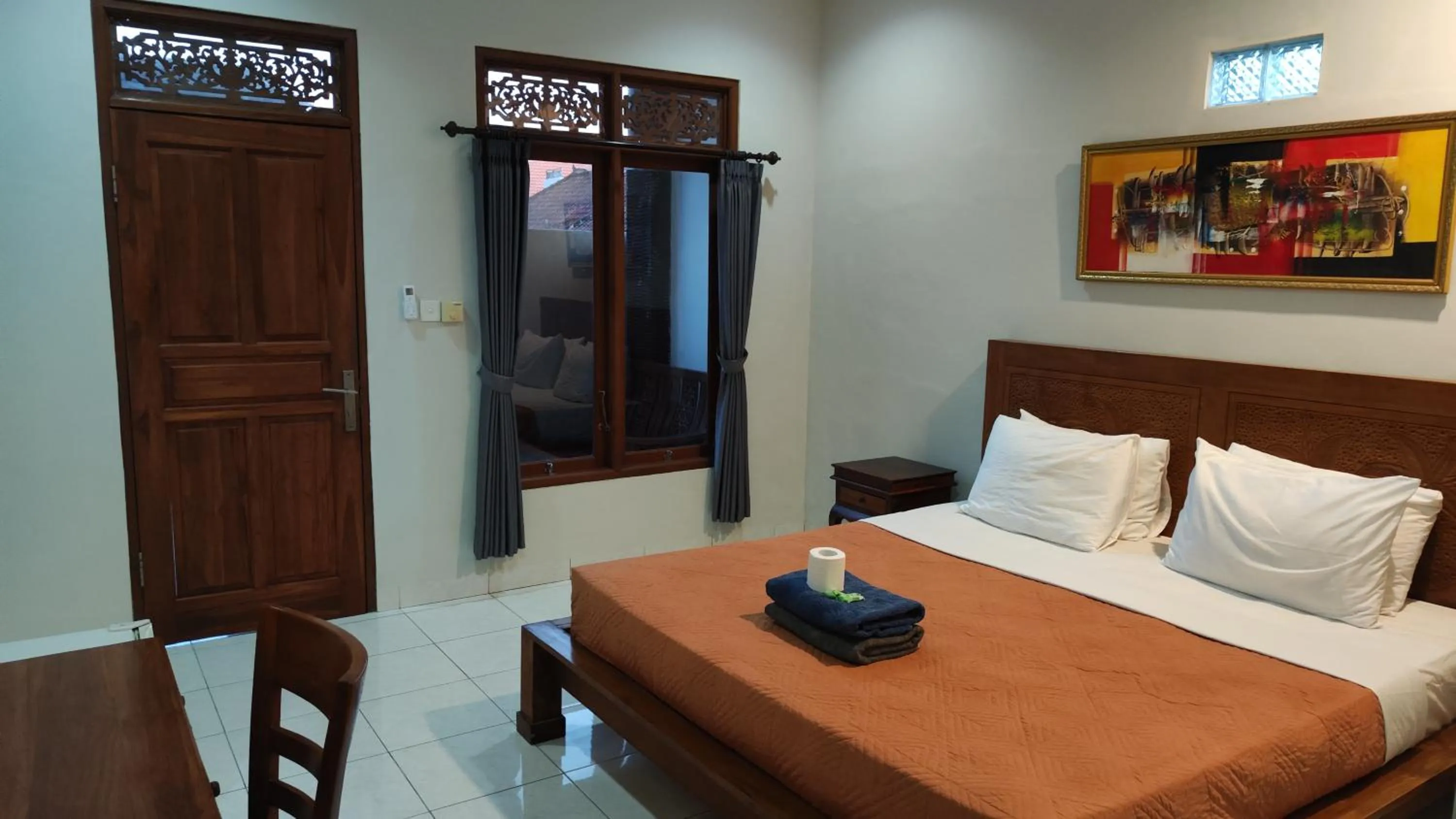 Bedroom, Bed in Swan Inn