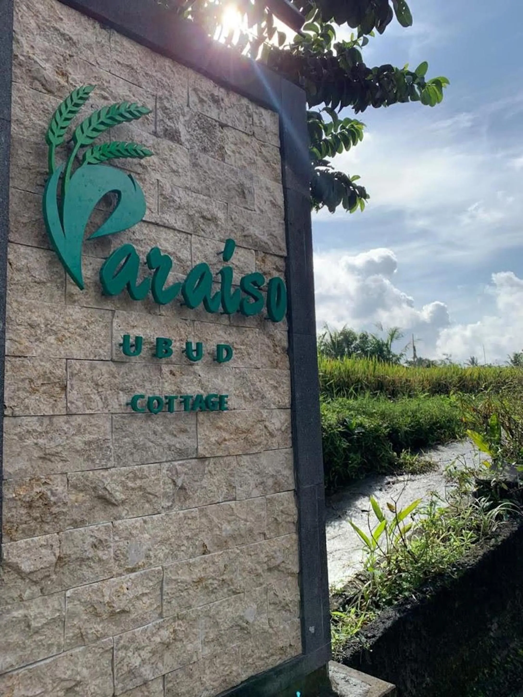 Facade/entrance in Paraiso Cottage Ubud