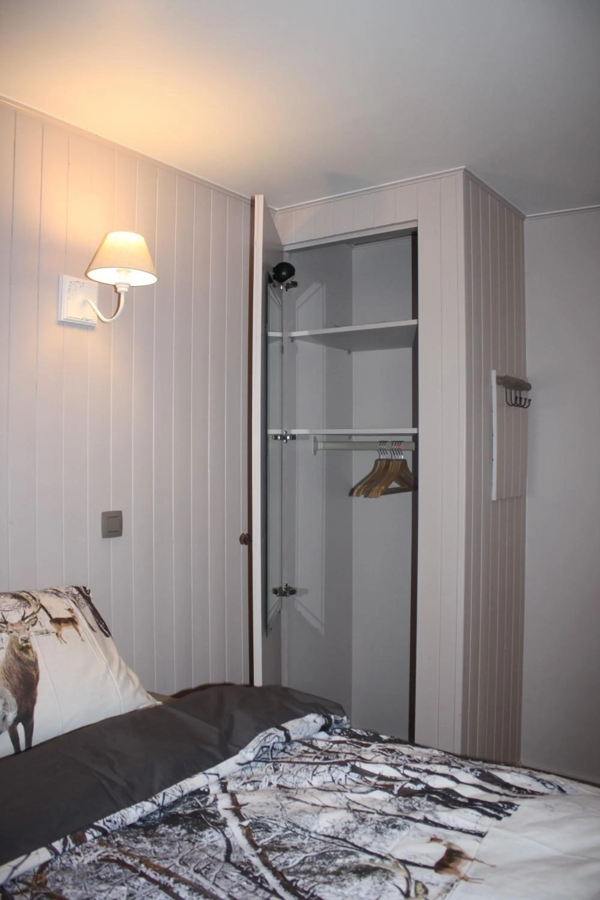 Bed in LA RIVIERE DU BIEN ETRE