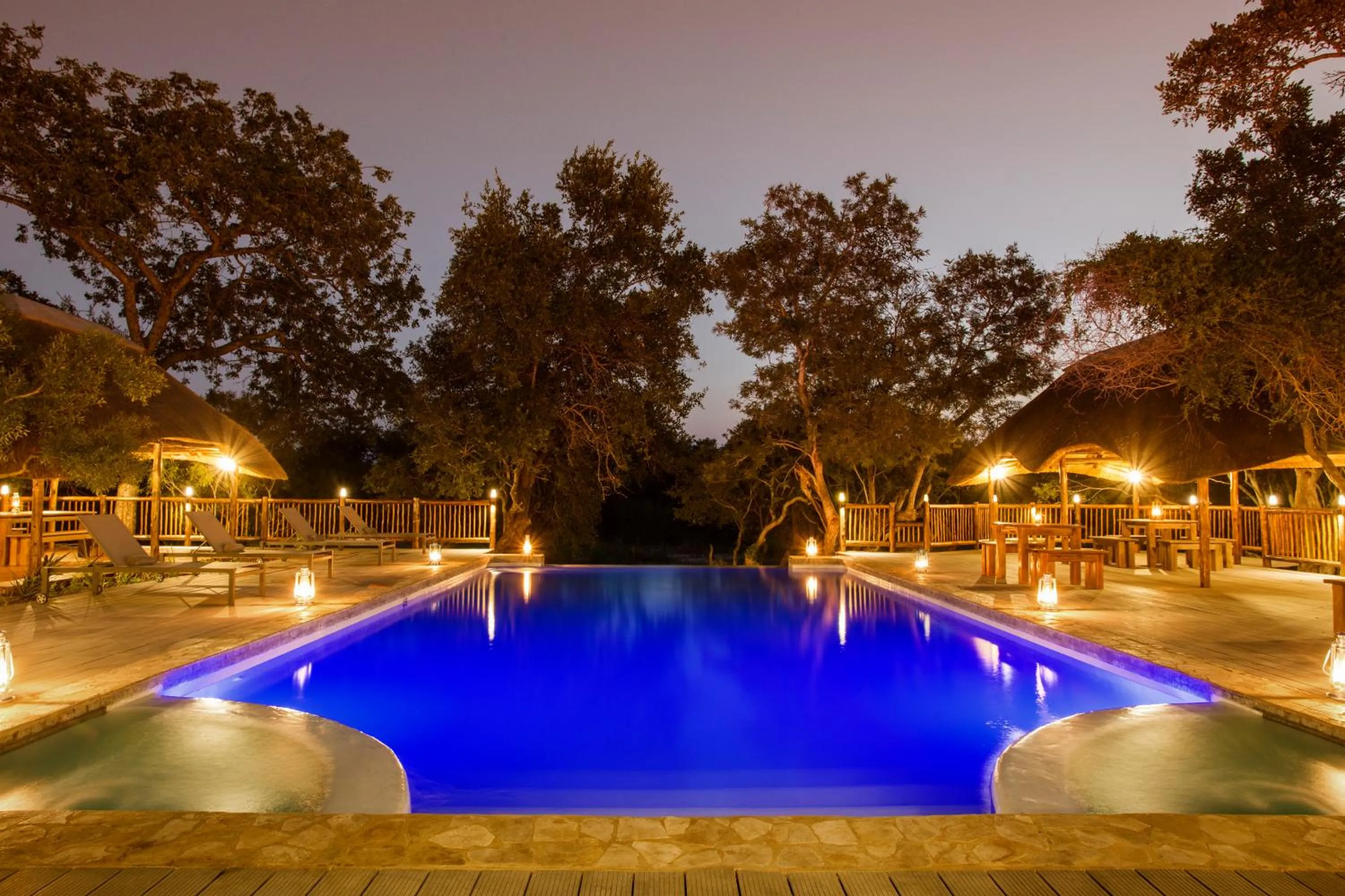 Swimming pool in Vuyani River Lodge