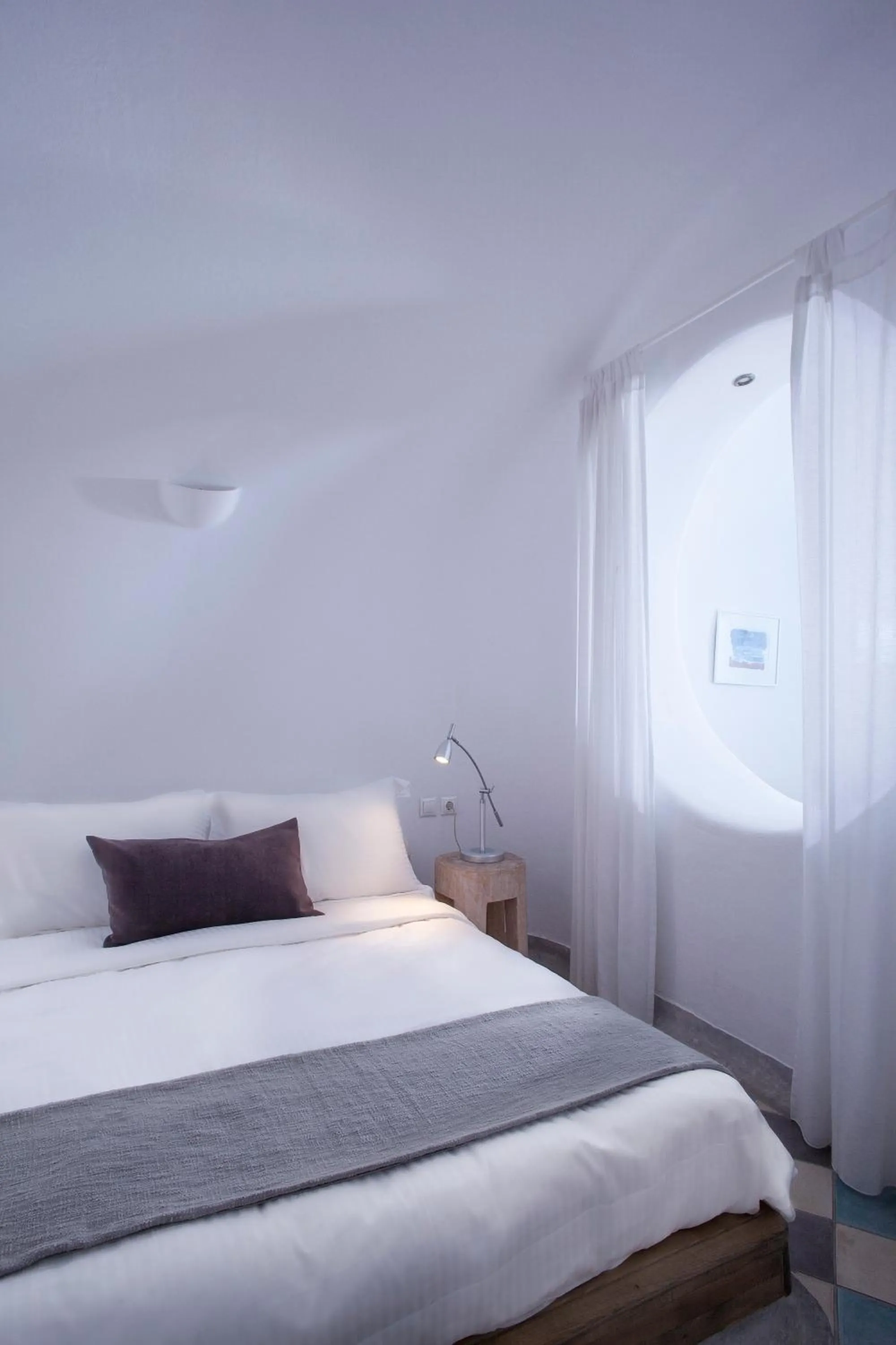 Bed in Ikastikies Suites