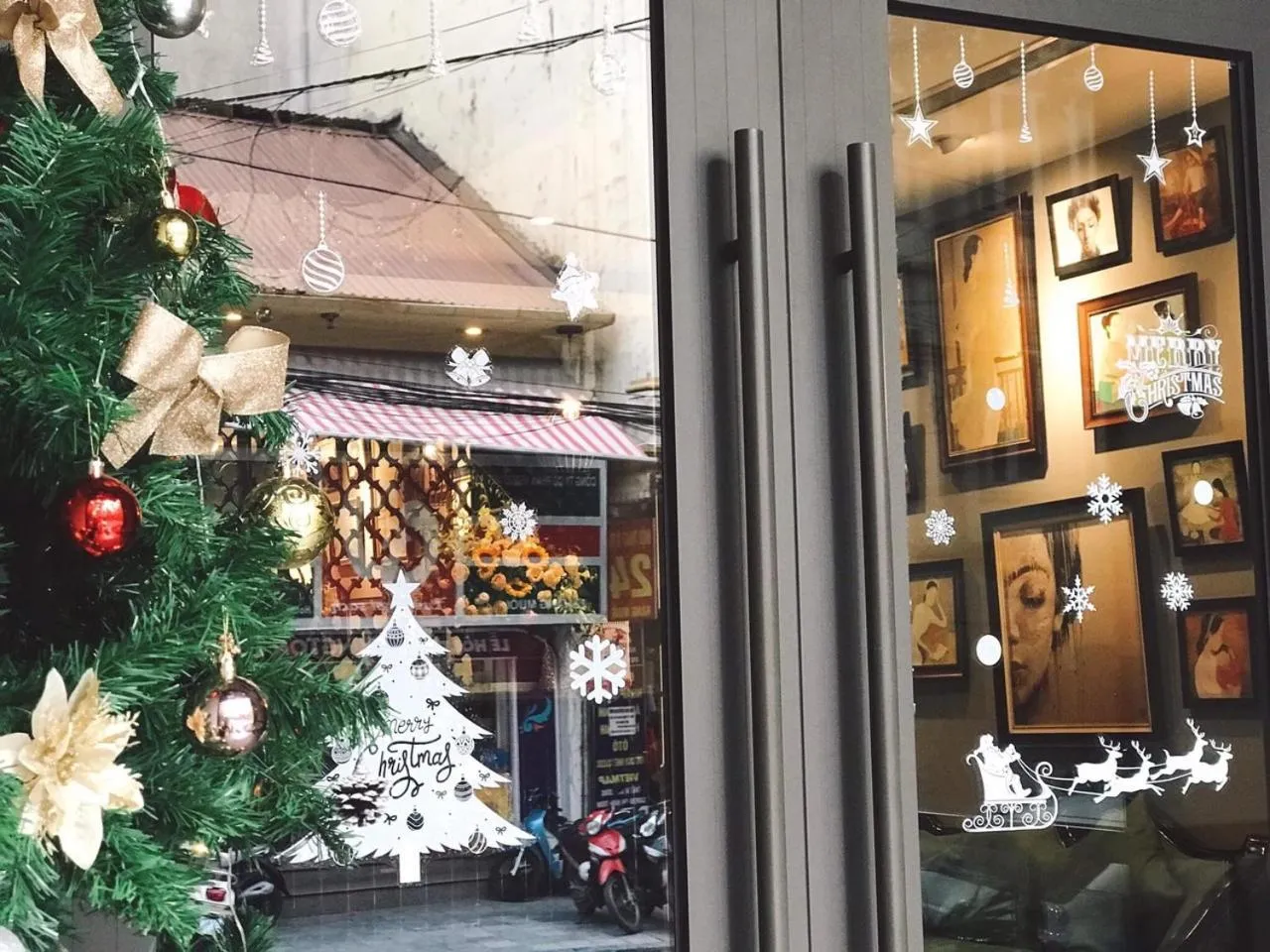 Facade/entrance in Hanoi Fiesta Hotel & Spa