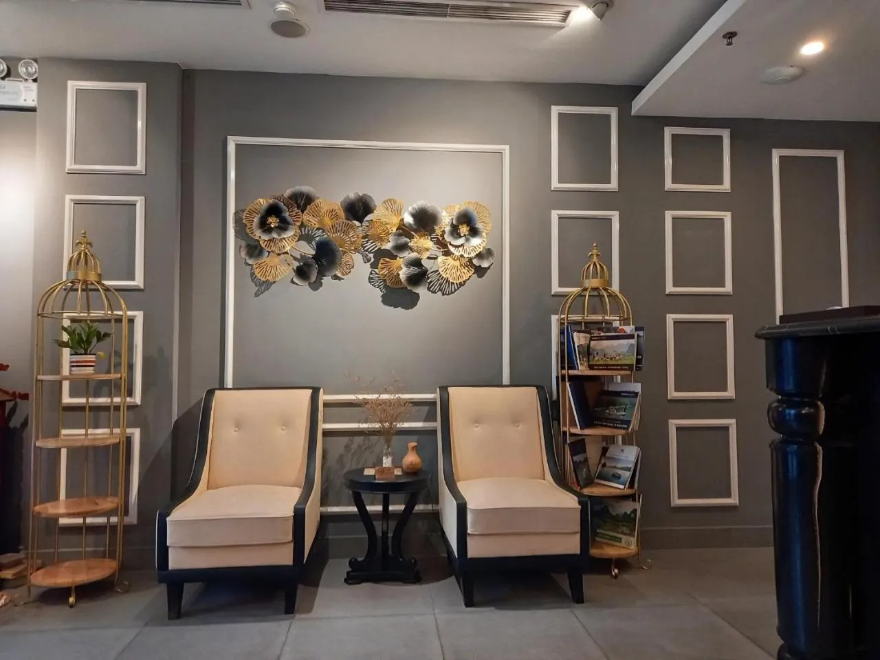 Lobby or reception in Hanoi Fiesta Hotel & Spa