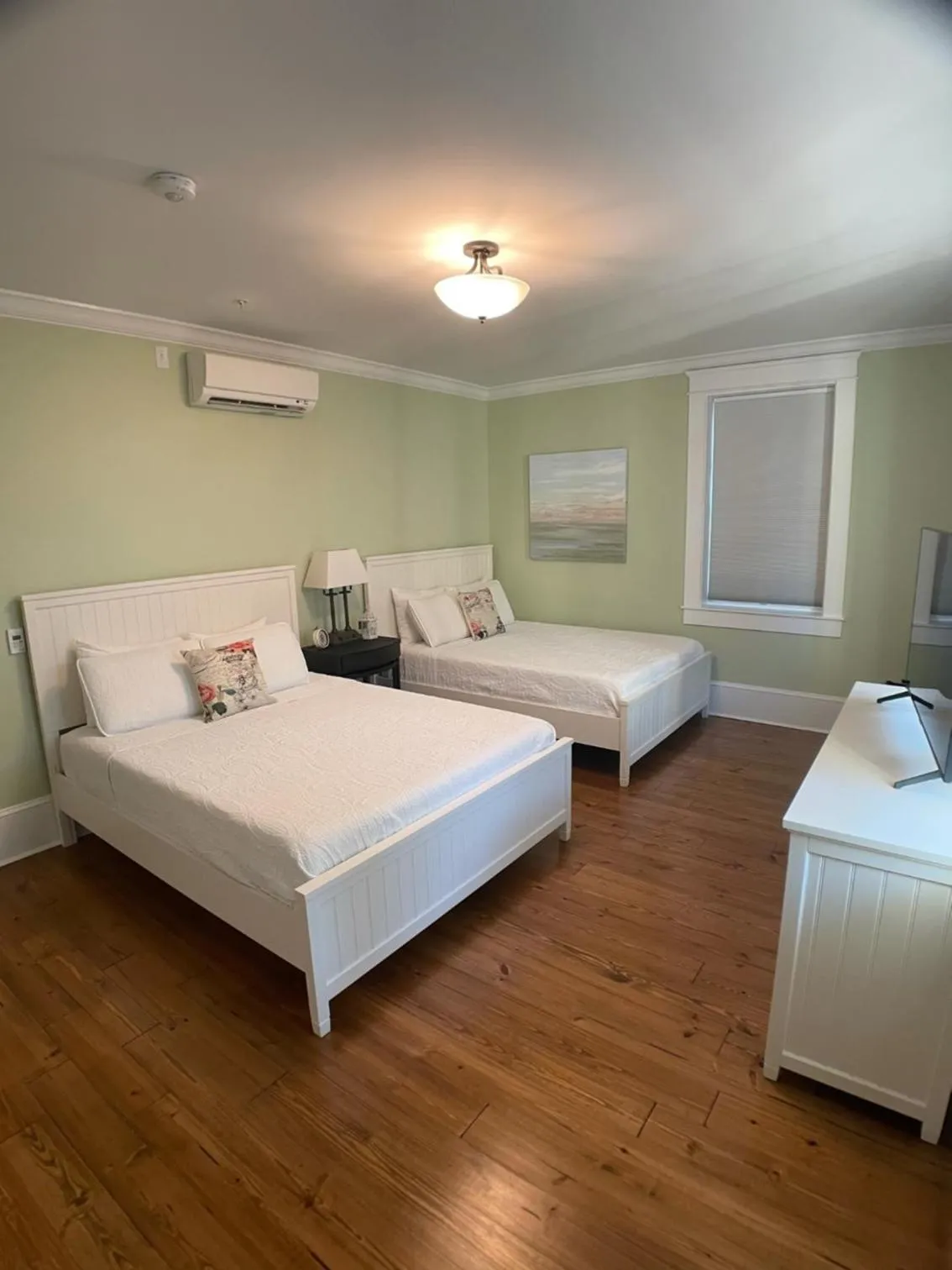 Bed in Fort Conde Inn - Mobile