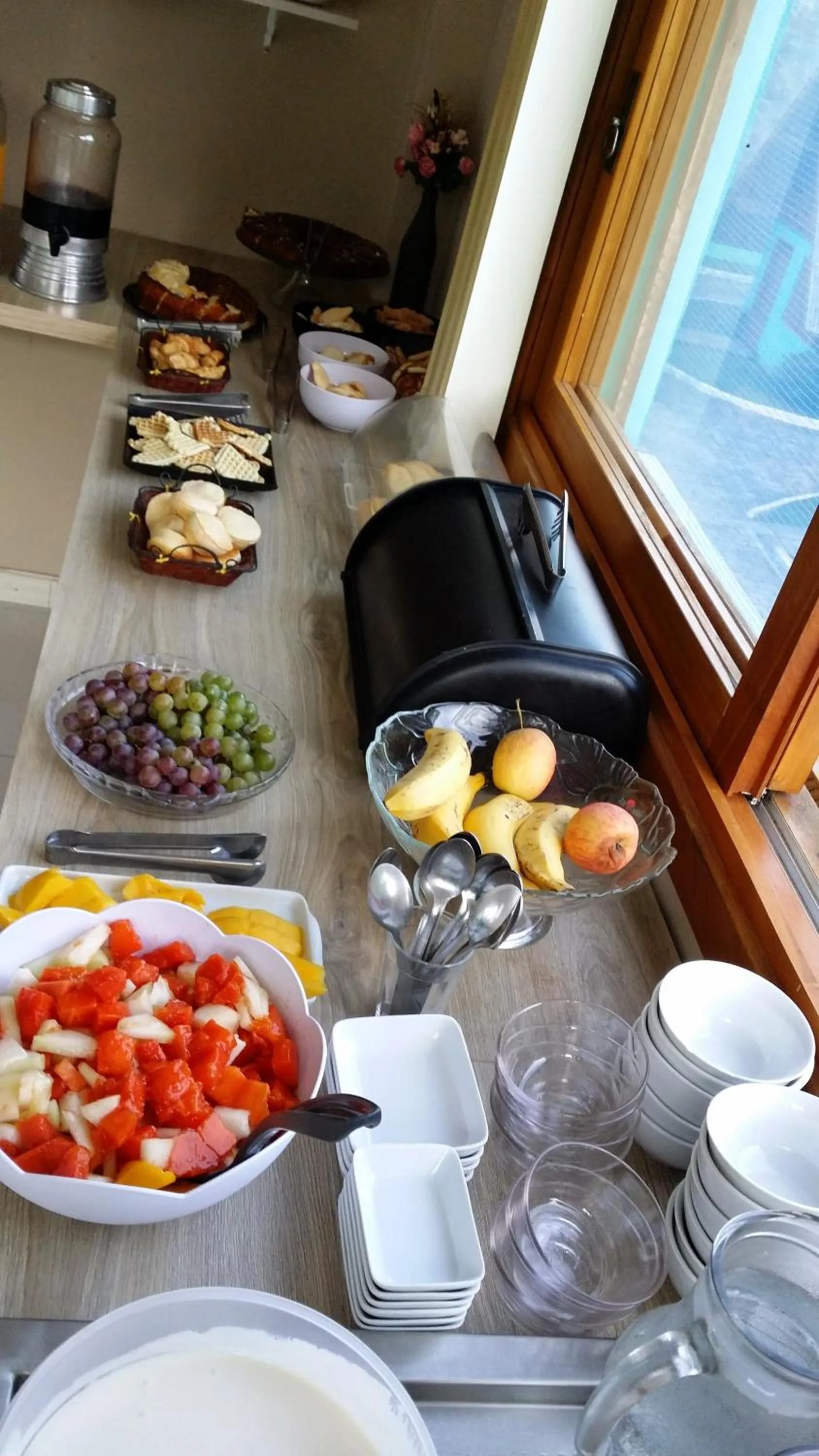 Buffet breakfast in Hotel Pousada Cabana da Mata