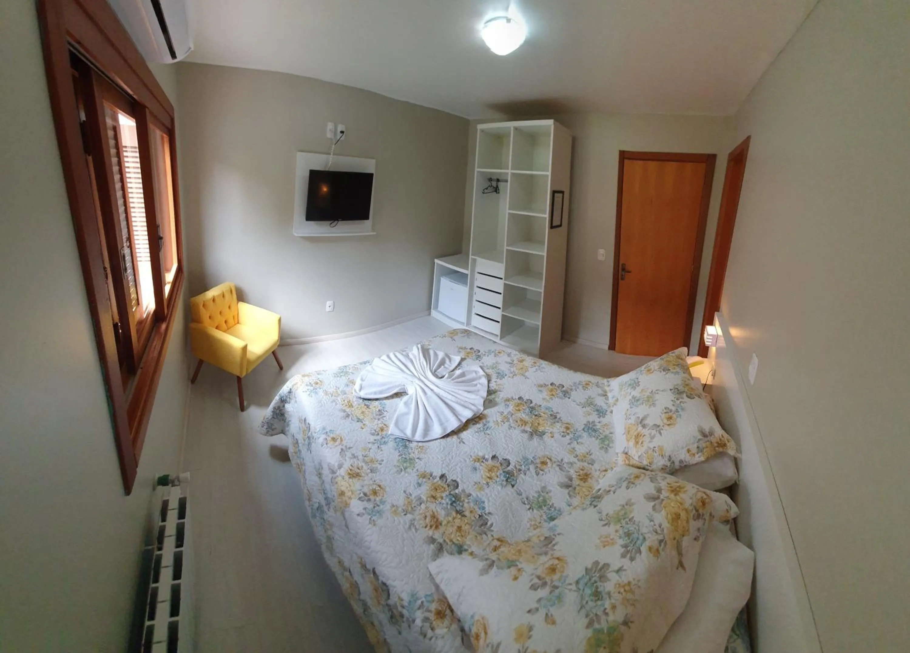 Photo of the whole room, Bed in Hotel Pousada Cabana da Mata