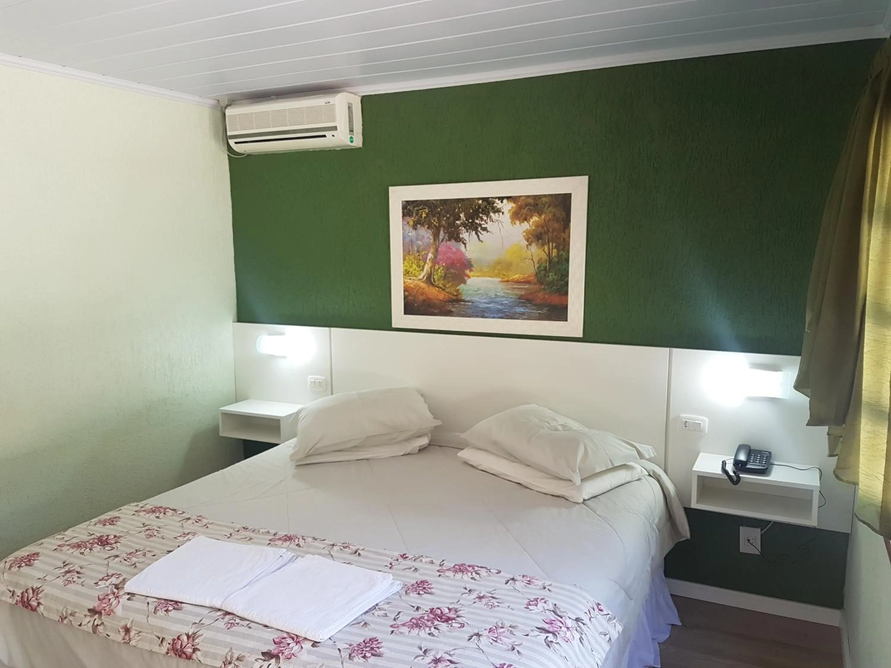 Bed in Hotel Pousada Cabana da Mata