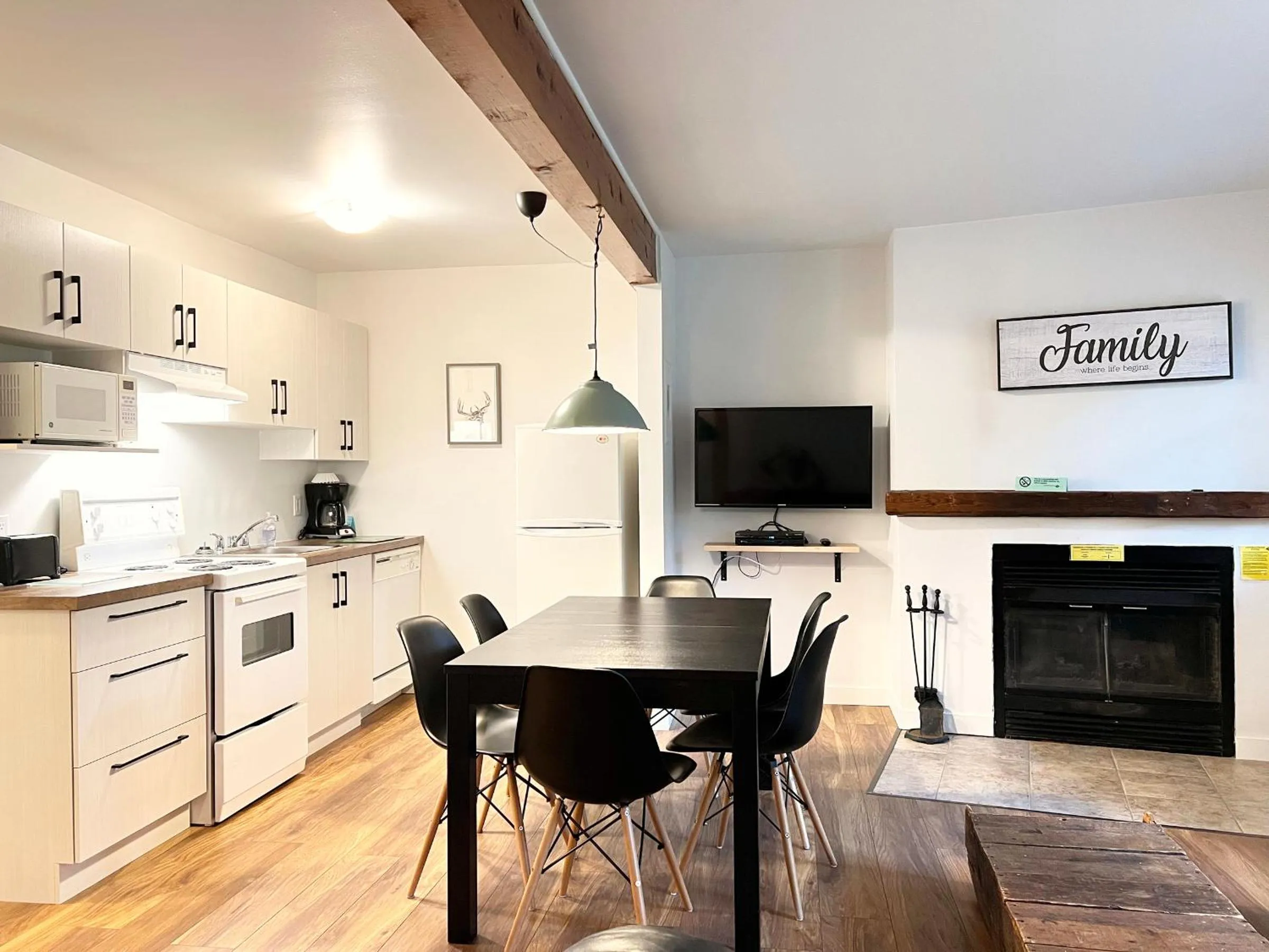 Living room in Chalets Montmorency Mont-Sainte-Anne