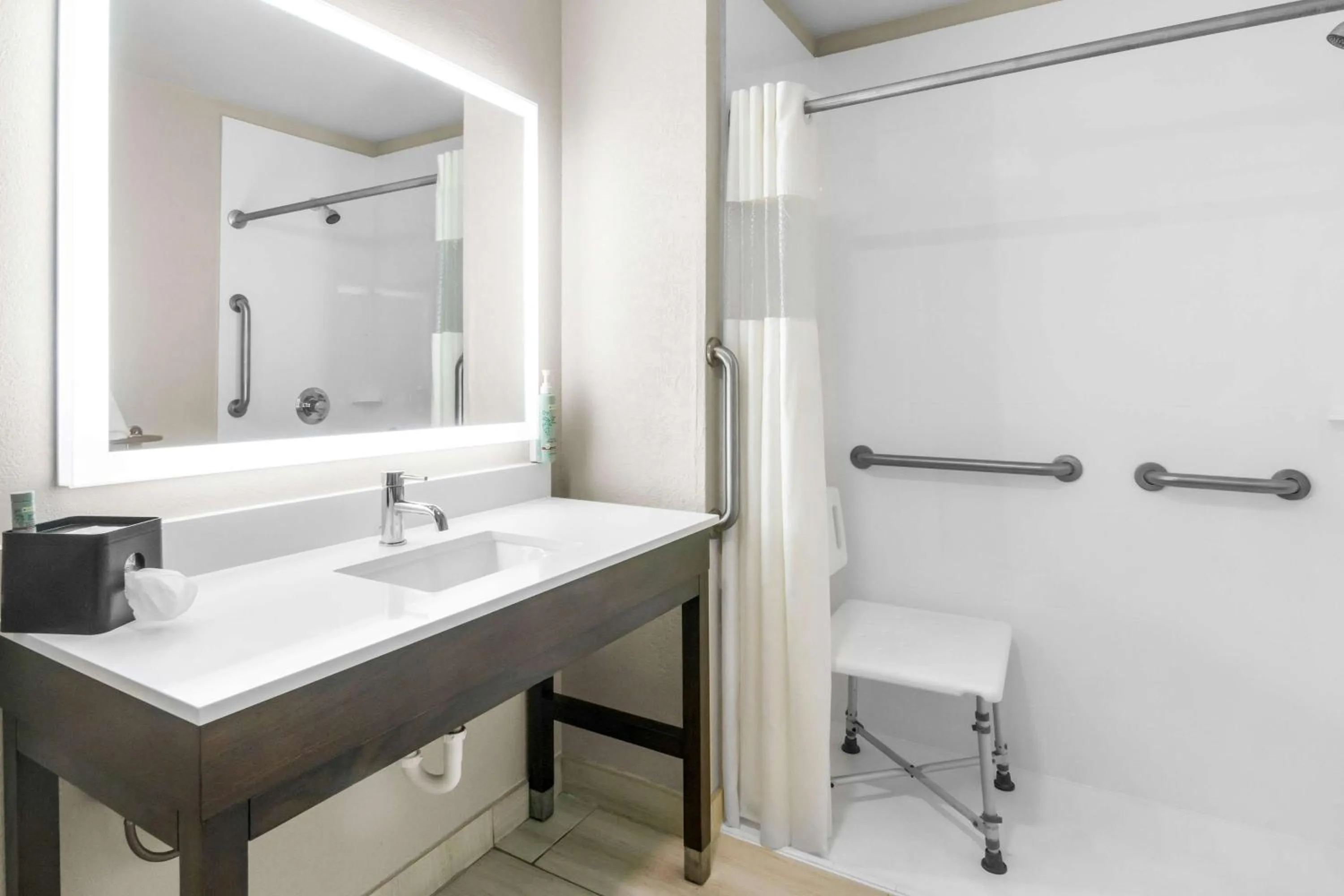 Bathroom in Best Western Abilene Inn & Suites