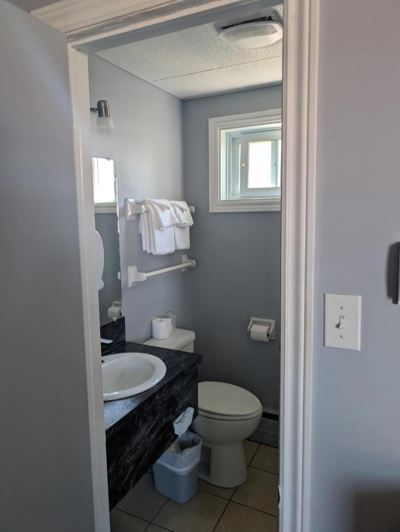 Bathroom in Motel Rimouski