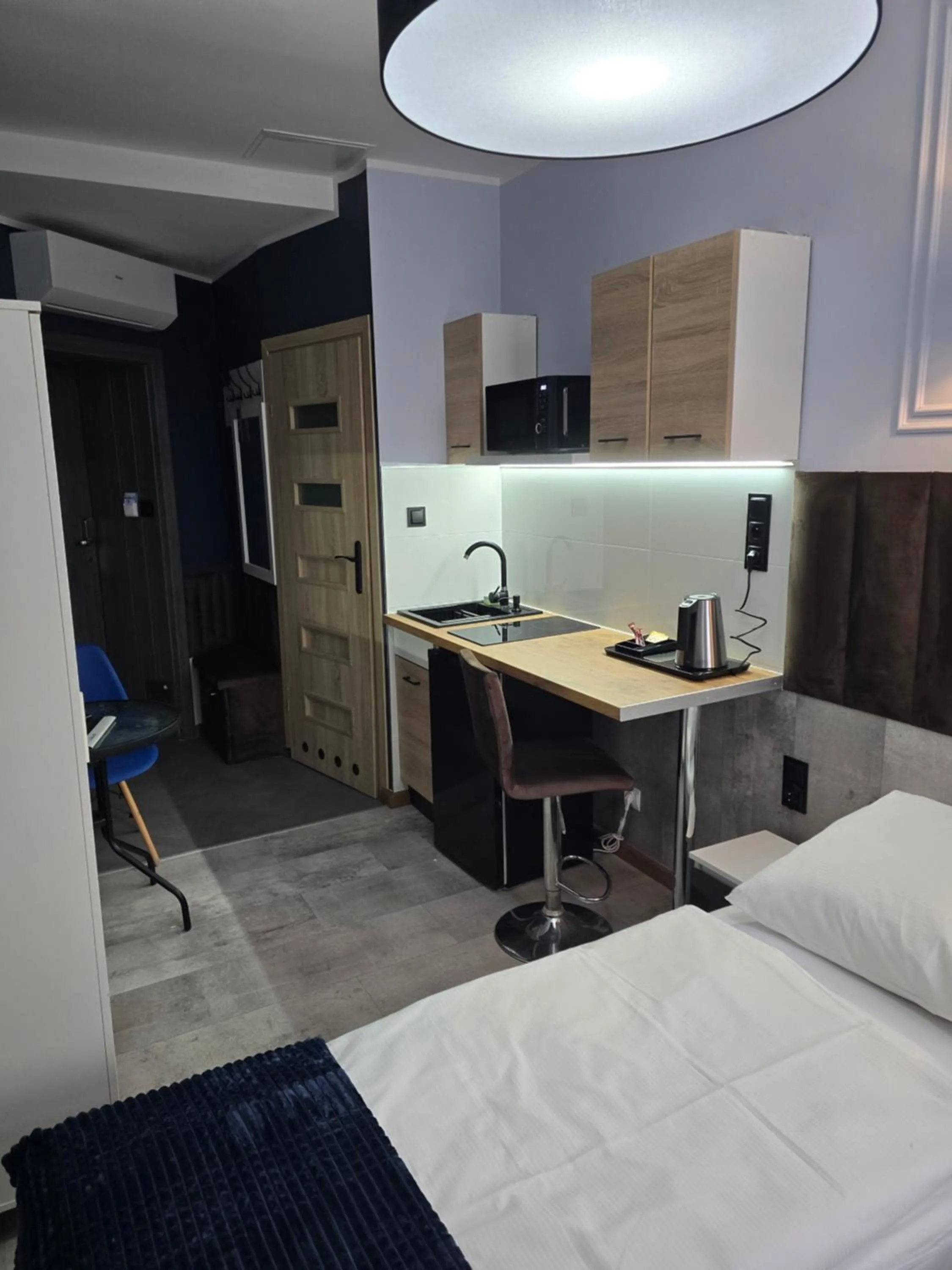 Bed in Eldom-NOCLEGI, Kolejowa 15 Wągrowiec