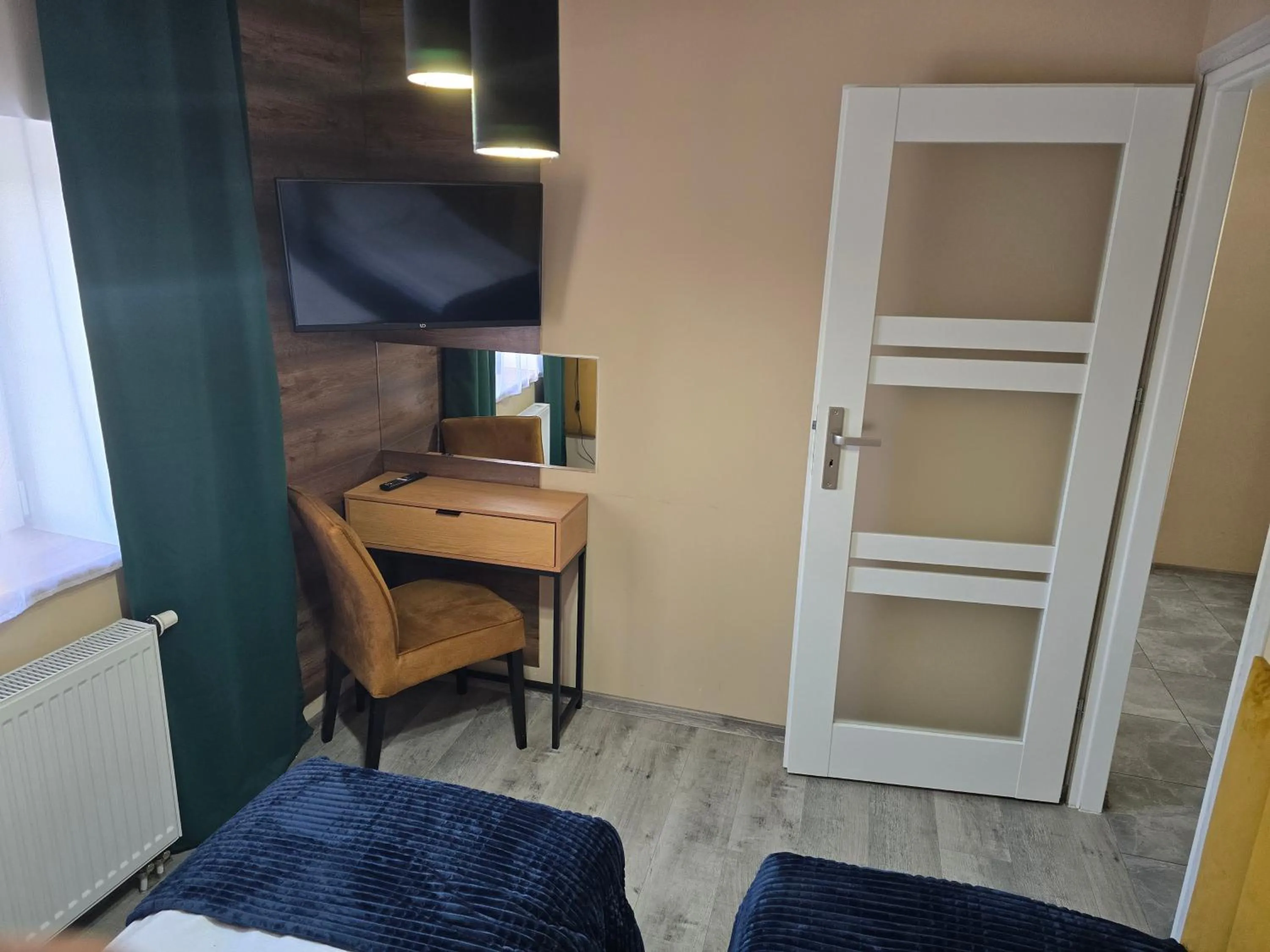 Bed in Eldom-NOCLEGI, Kolejowa 15 Wągrowiec