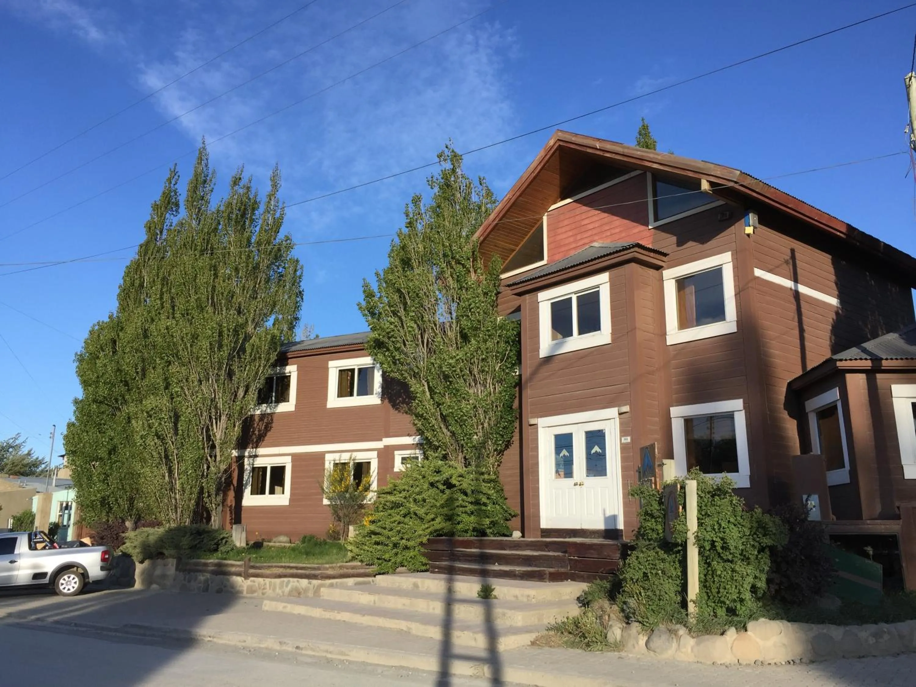 Property building in Hostel Los Pioneros