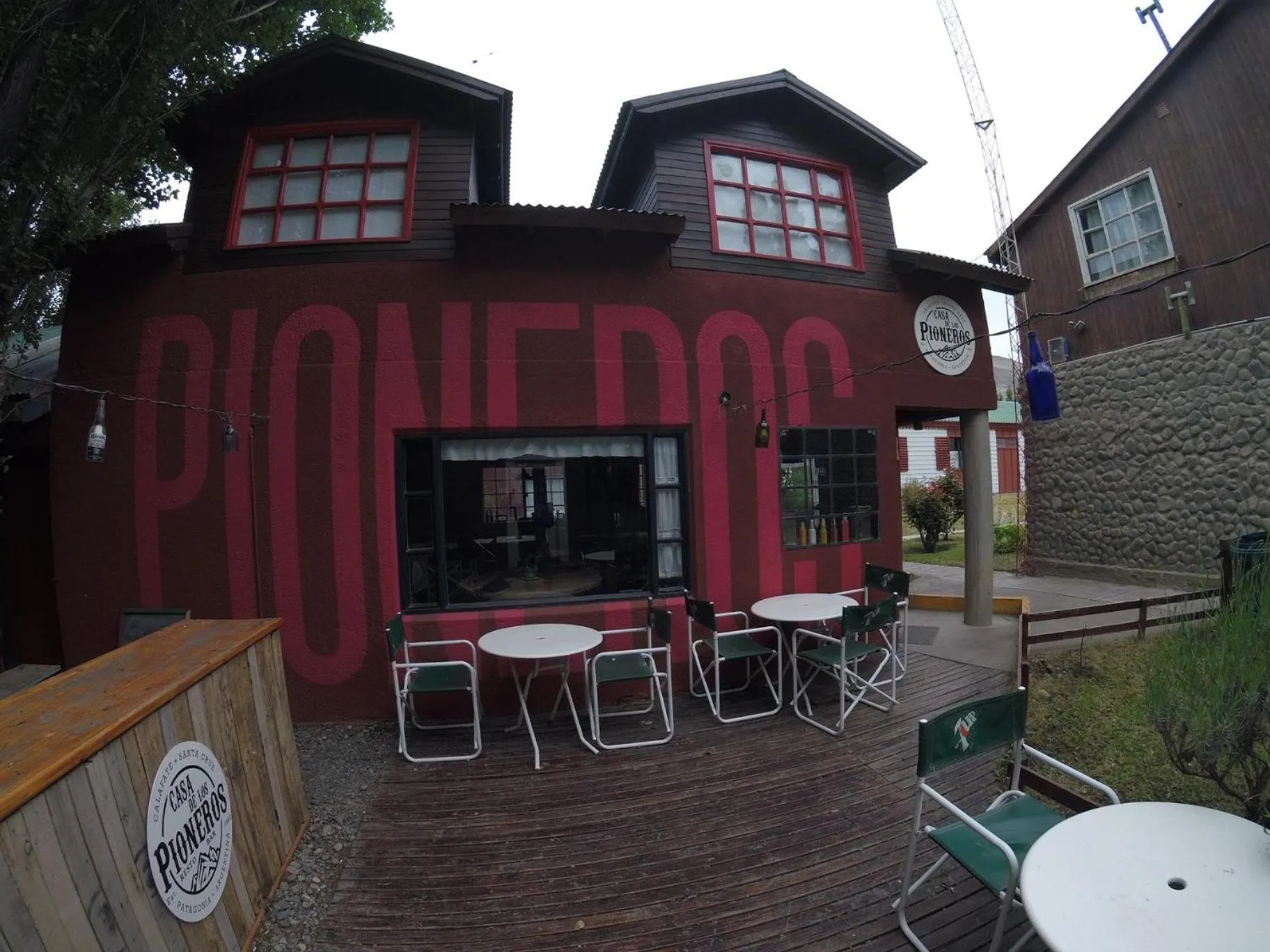 Restaurant/places to eat in Hostel Los Pioneros