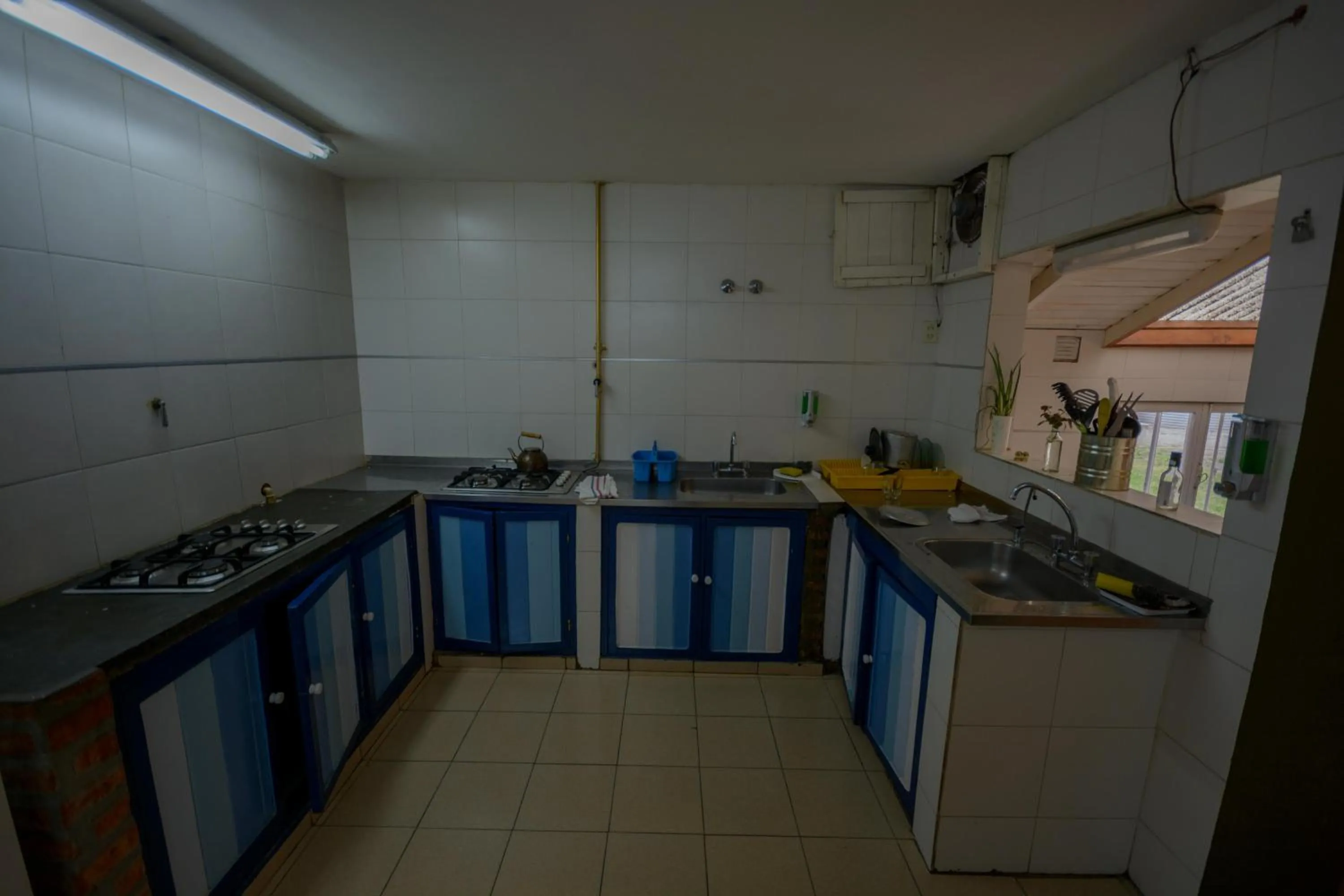 Kitchen or kitchenette in Hostel Los Pioneros