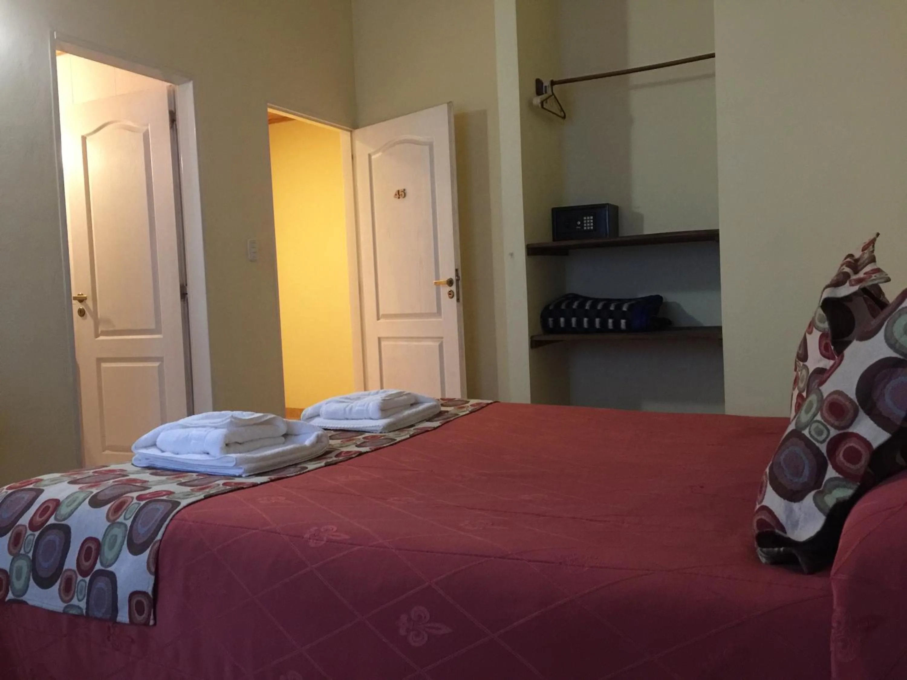 Bedroom, Bed in Hostel Los Pioneros