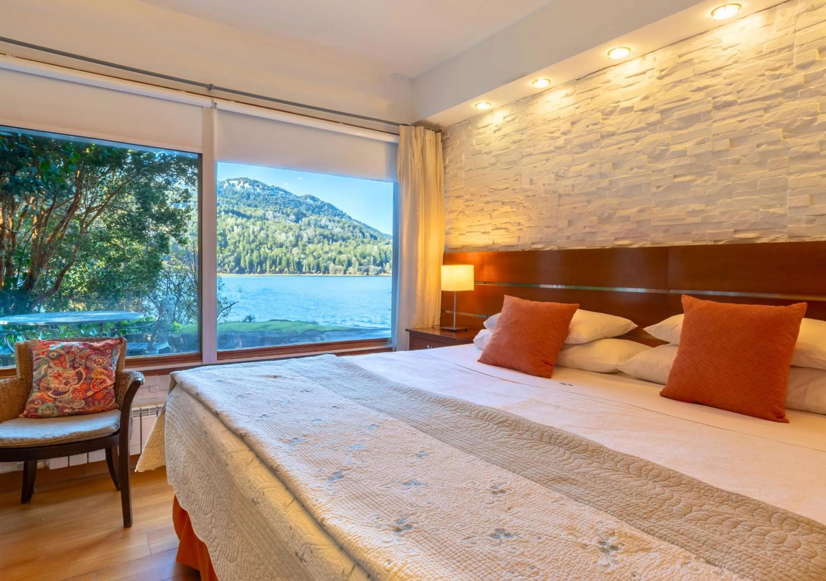 Bed in Costa Serena Aparts & Spa