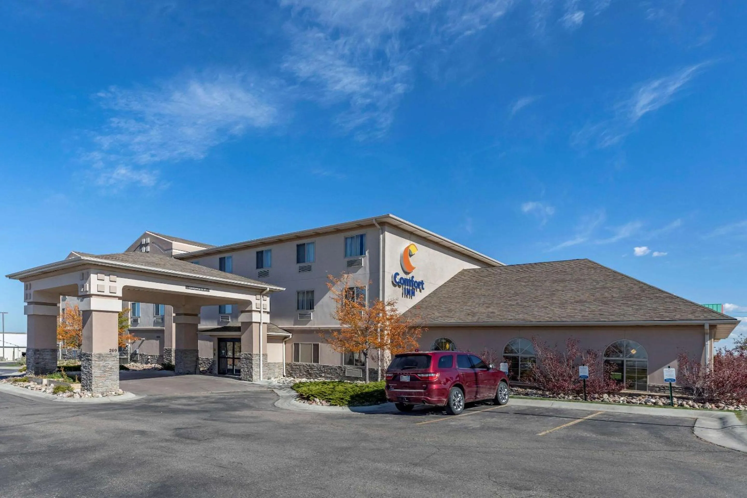 Property building in Comfort Inn Evansville-Casper