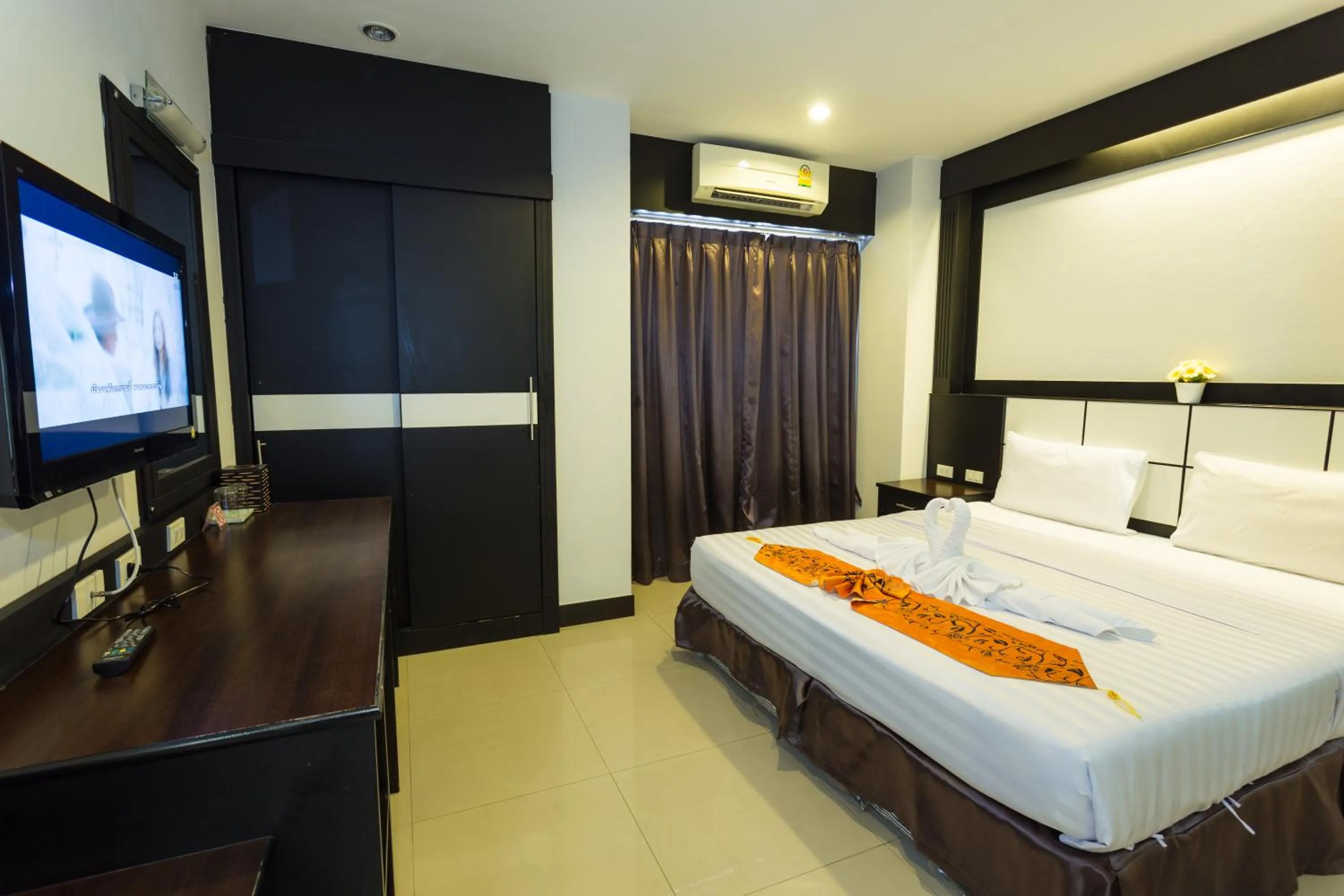 Other, Bed in Star House Patong