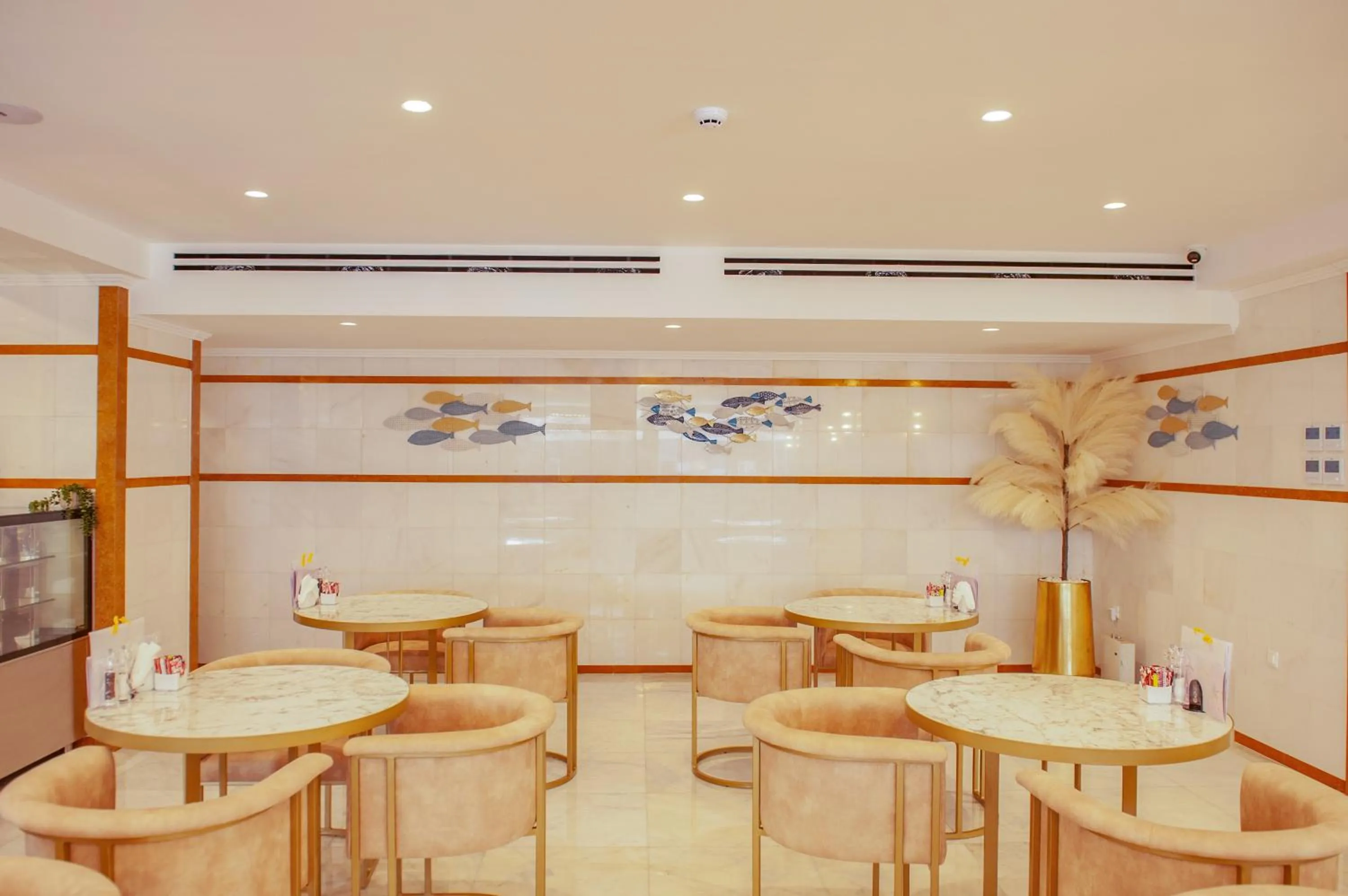 Restaurant/places to eat in Rhodos Horizon Boutique-Adults only