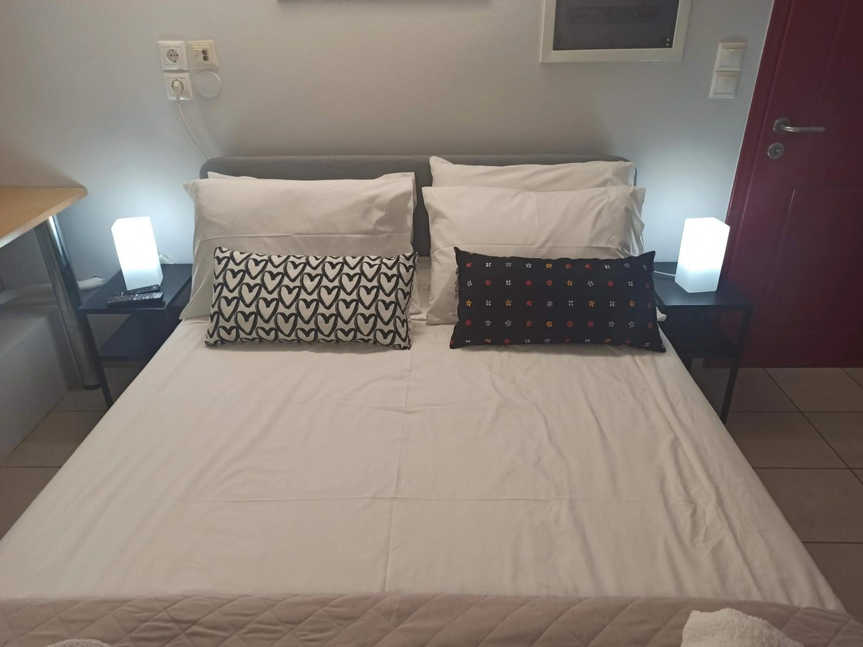 Bed in Data Chios Center semi basement