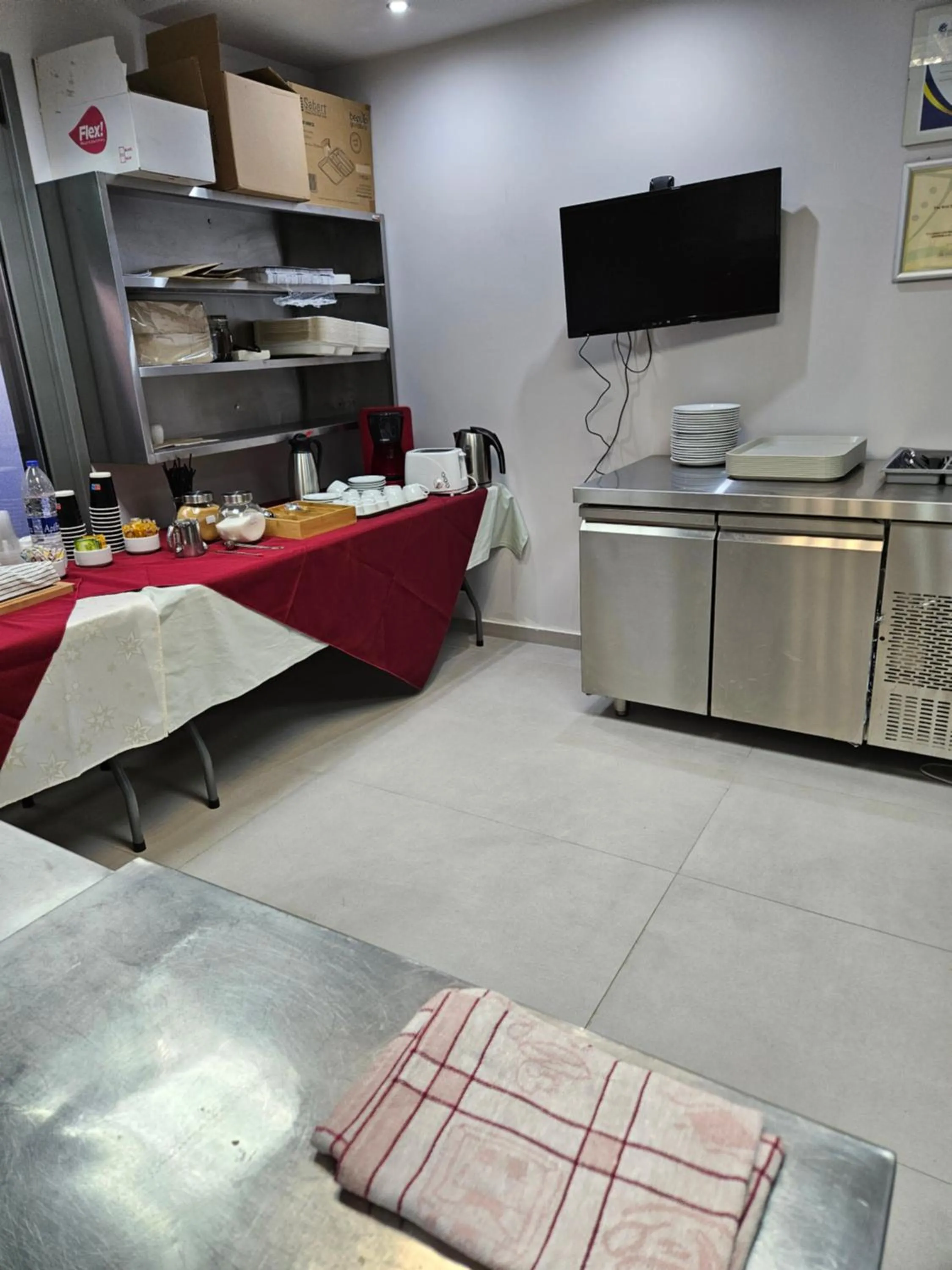 Data Chios Center semi basement