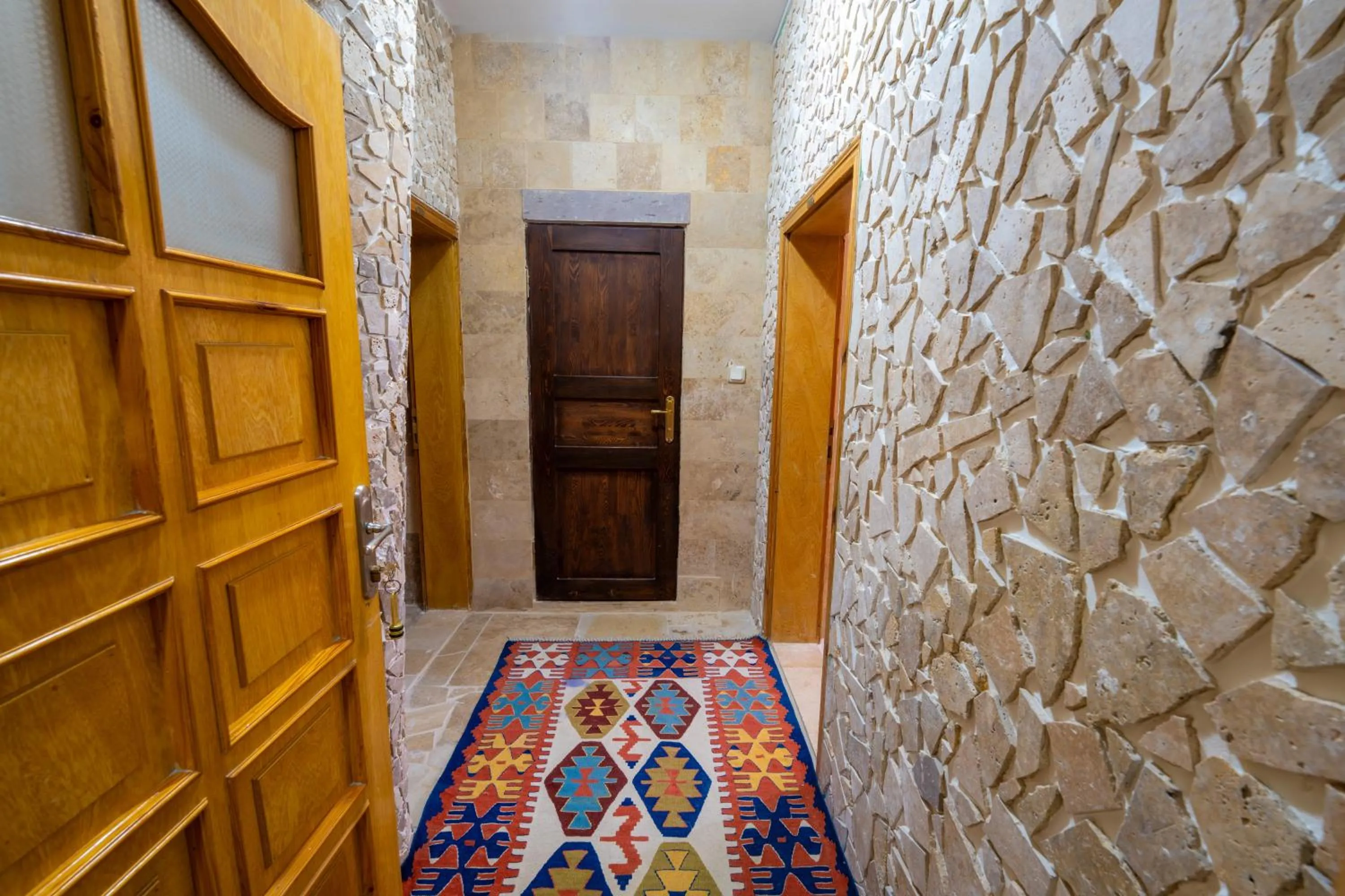 Shower in hotels crazy horse