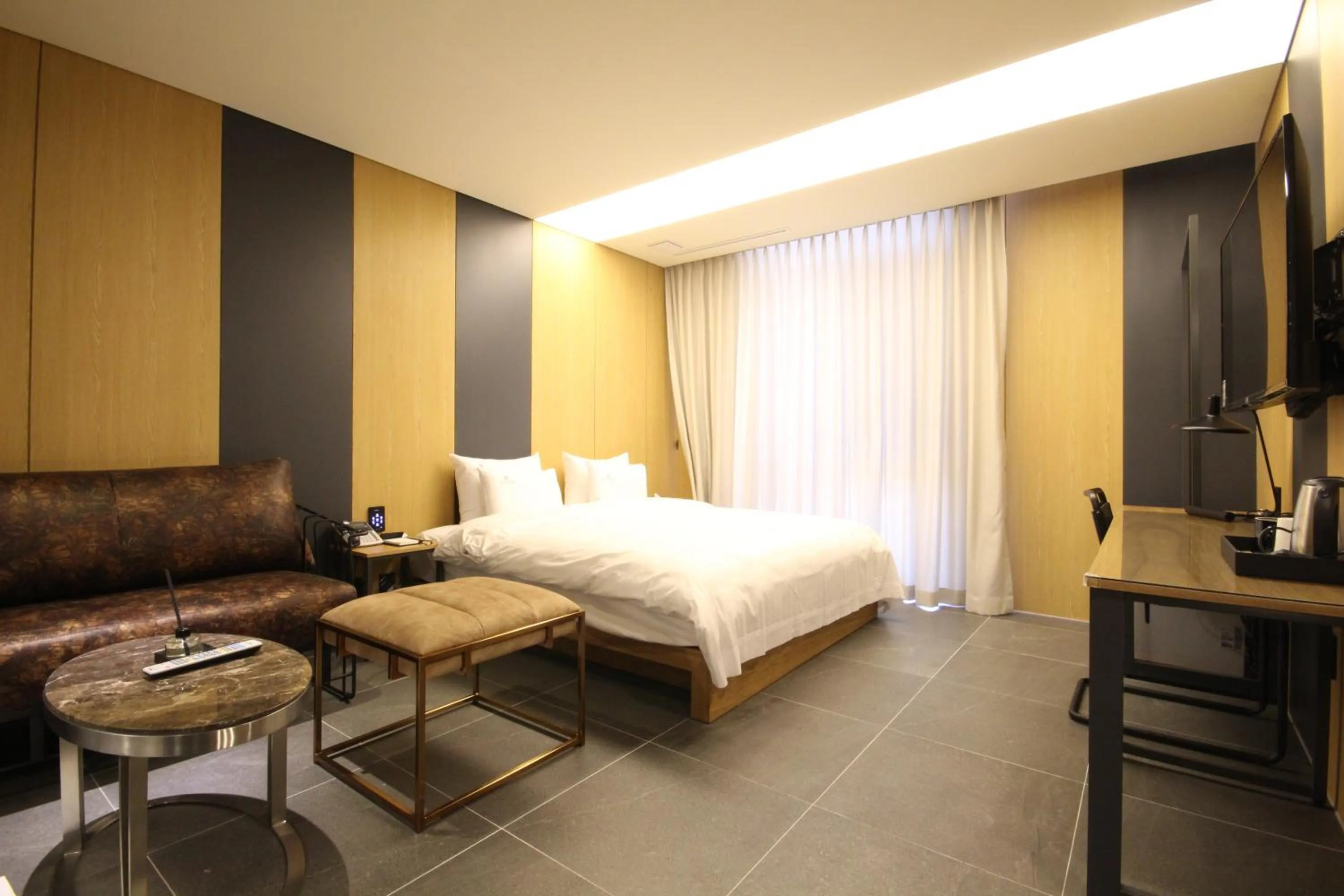 Bedroom, Bed in Hotel Eco stay