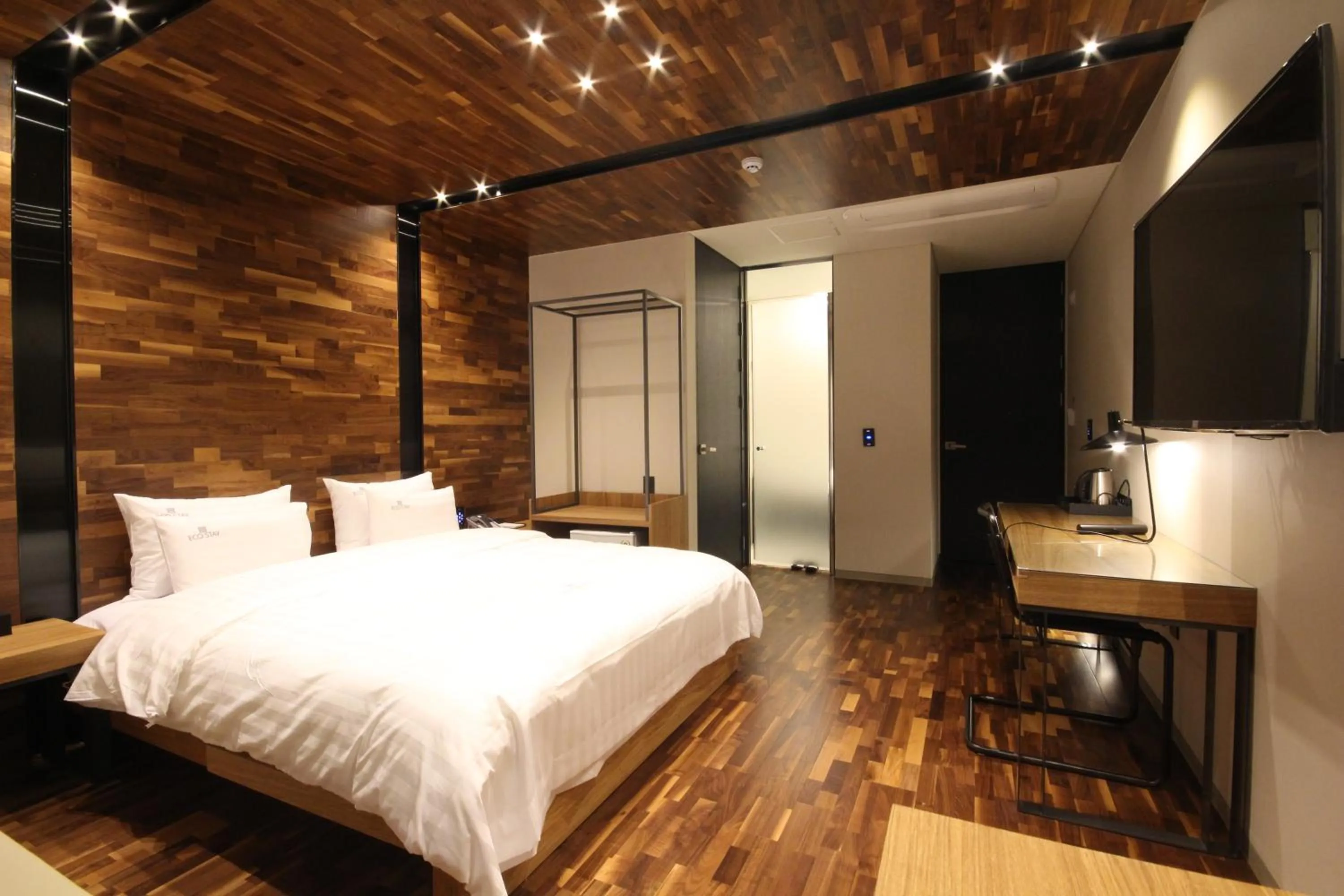 Bed in Hotel Eco stay